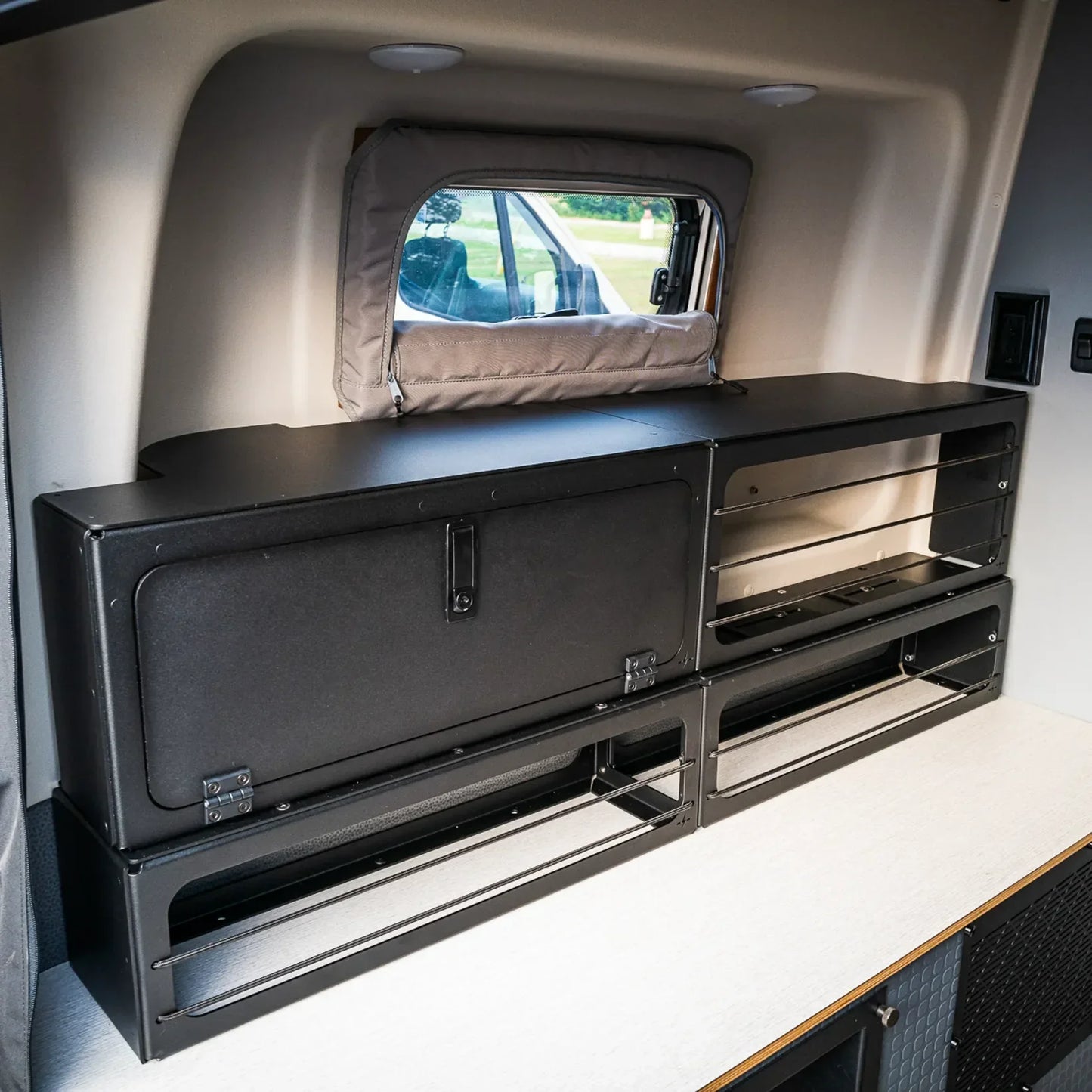 Bed Risers PRO D/B - Storage System SET + Lower Storage Box for Winnebago Revel '25