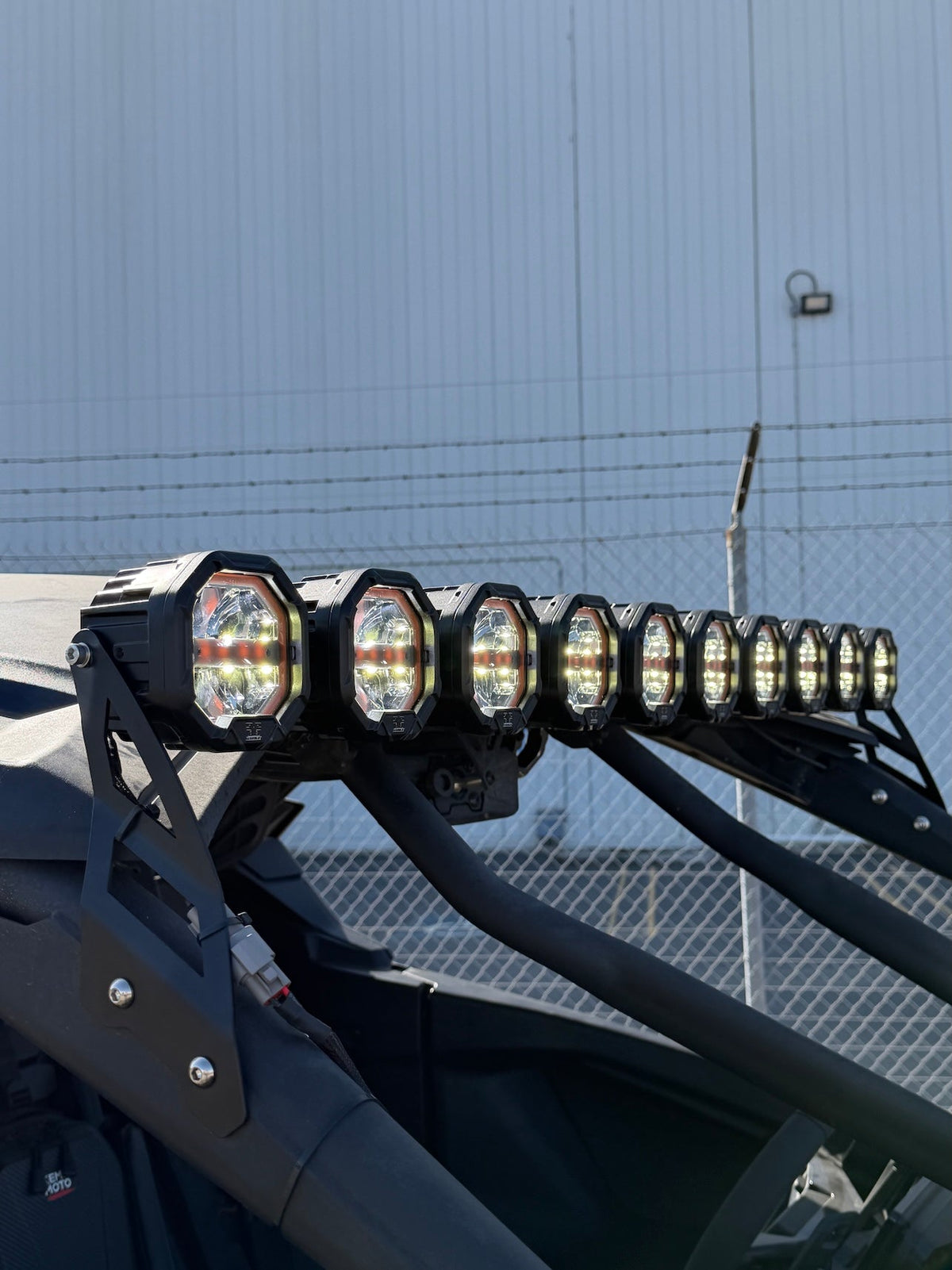 7 Light U-Con Interlocking Off Road LED Pod With Amber or White DRL Running Light GGLighting