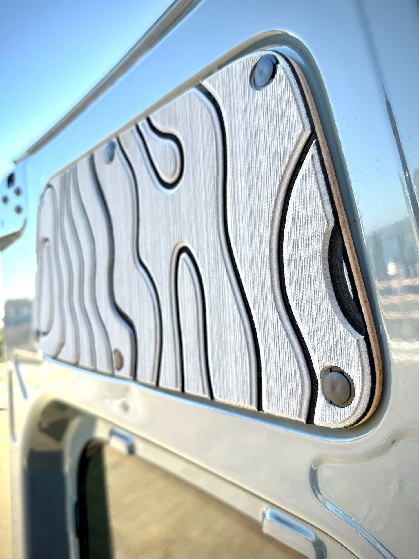Sprinter Rear Door Panels – Set of Topo Design (2007+)