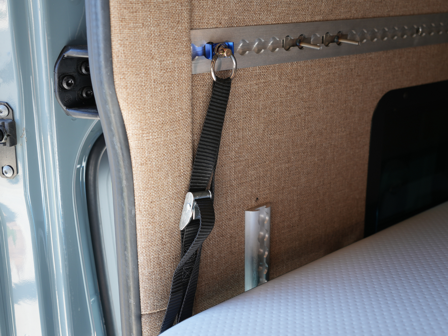 SPRINTER VAN AIR FLOW INFLATABLE BED