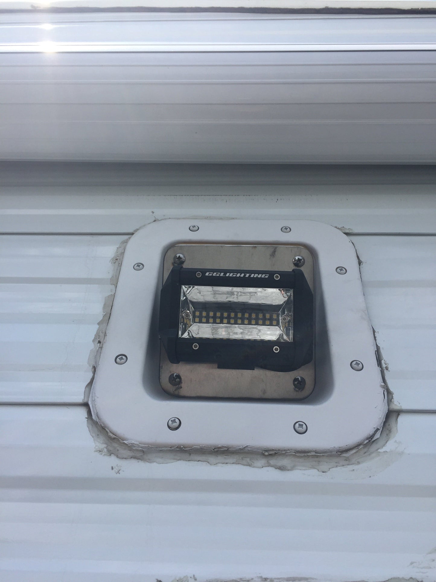 Weekend Warrior 5" Replacement Light Mount GGLighting