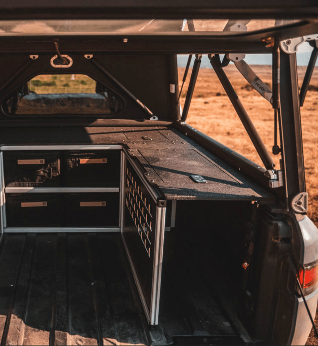 Rivian - R1T - 2022-Present - 1st Gen - 4.5' Bed - Explore Series - UltraLite - GFC