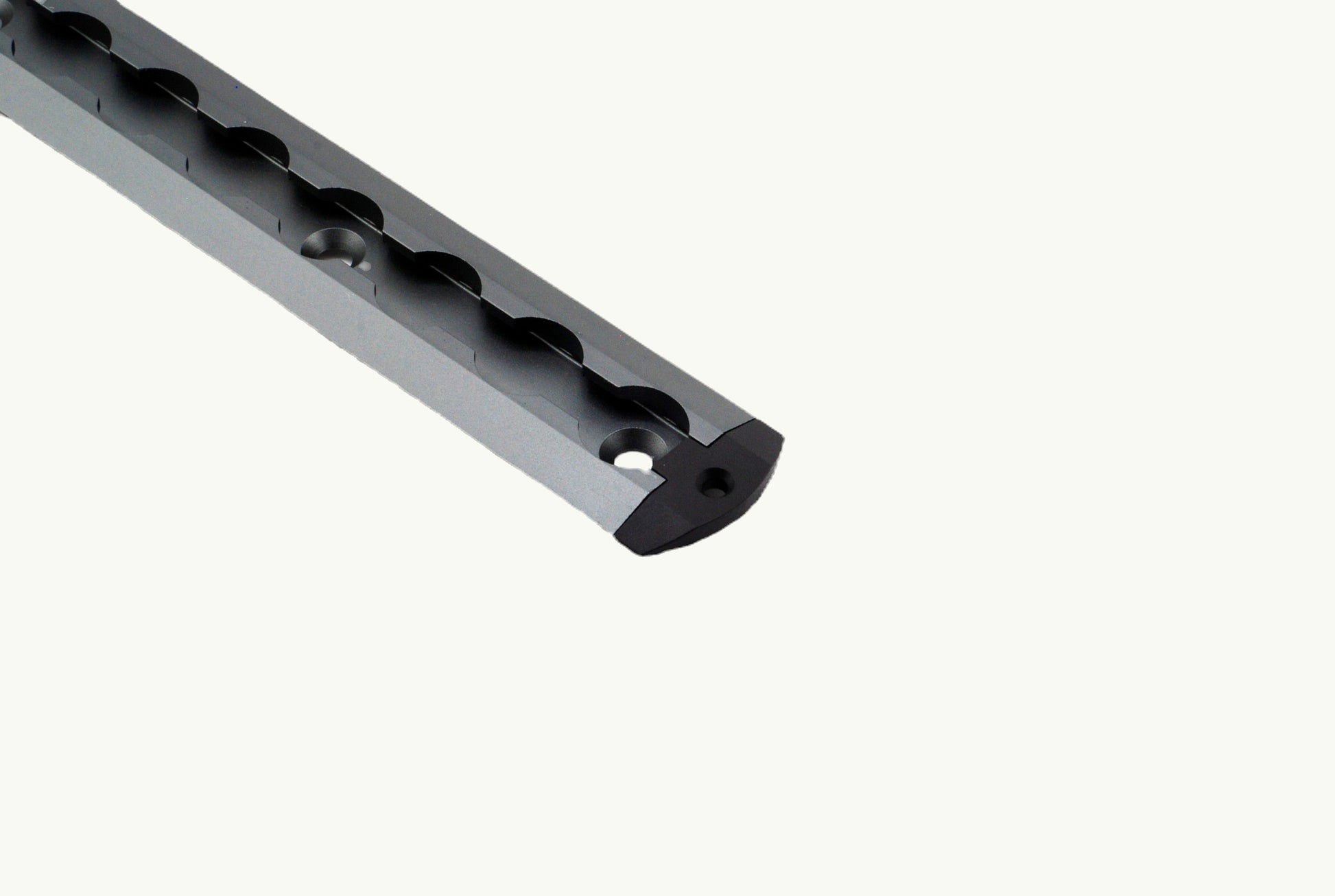 Venture L-Track Recessed End Caps (4 Pack) VanEssential