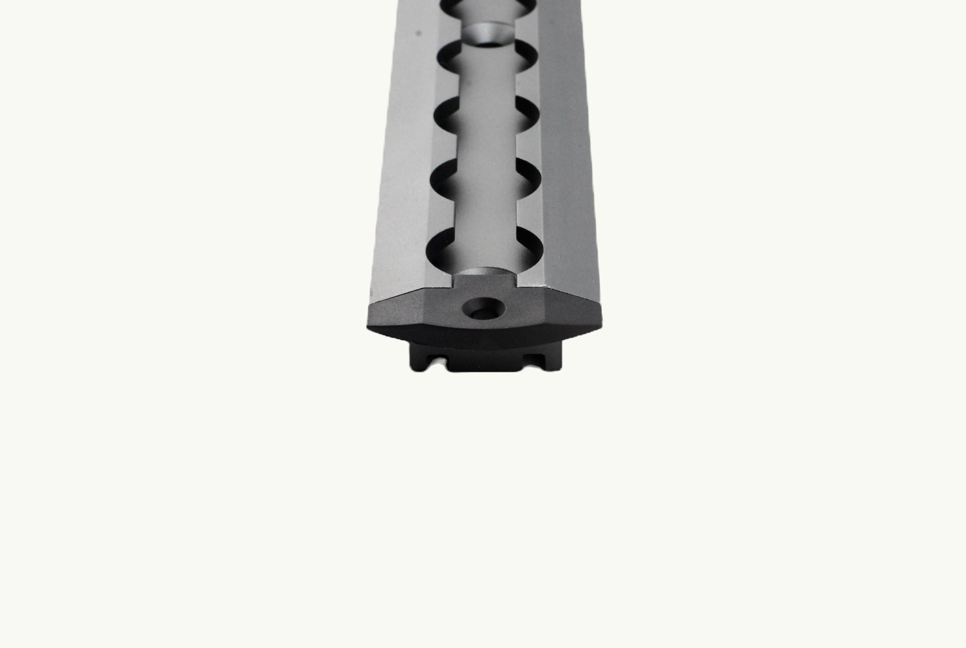 Venture L-Track Recessed End Caps (4 Pack) VanEssential