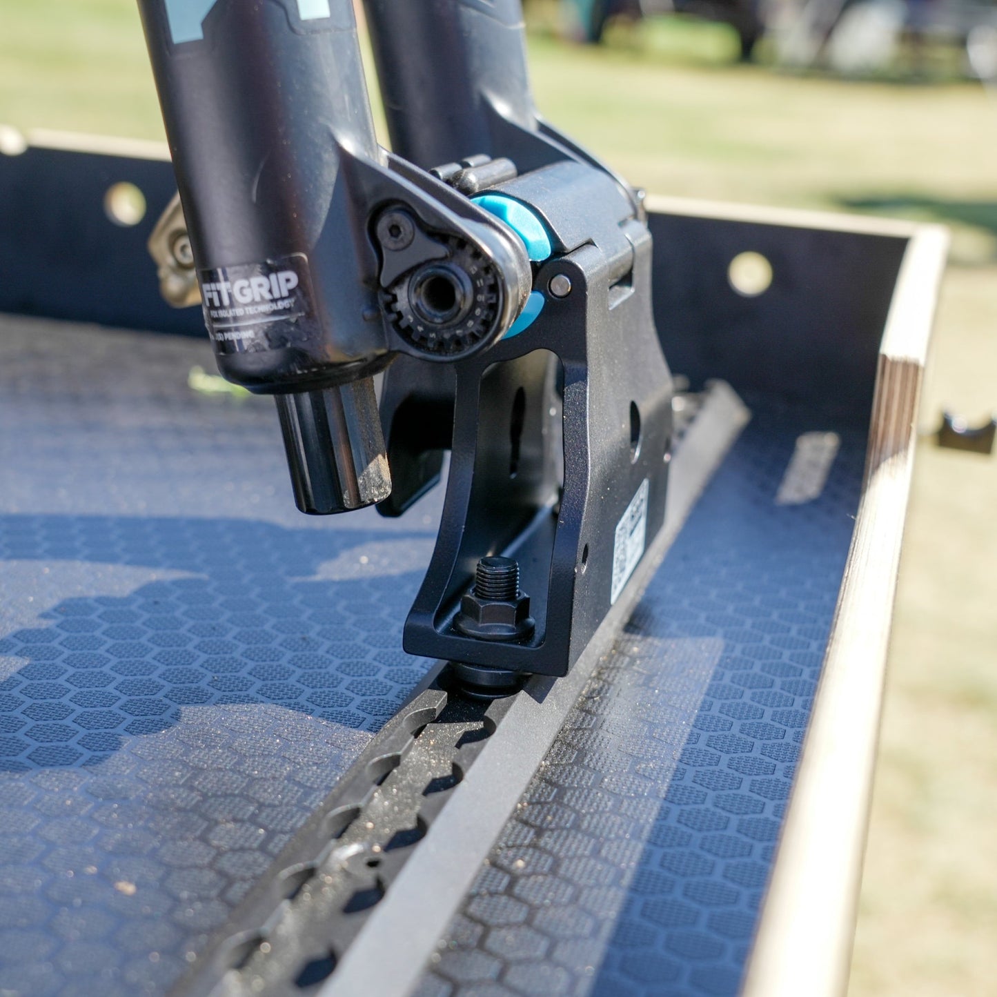 Venture L-Track M10 Single Stud Bolts - 1.5 inch (38mm) VanEssential