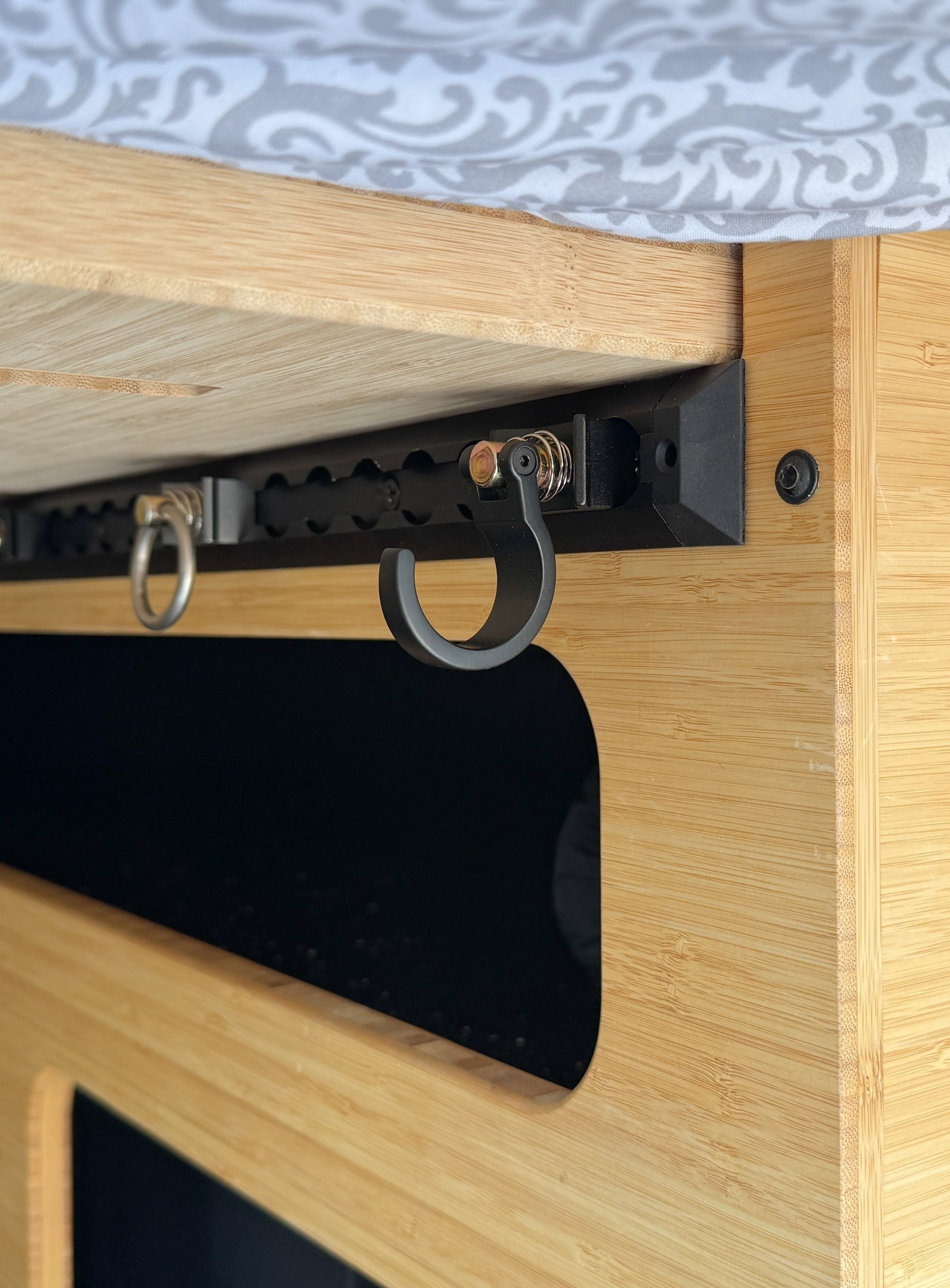 Angled Venture L-Track - 2 Pack VanEssential