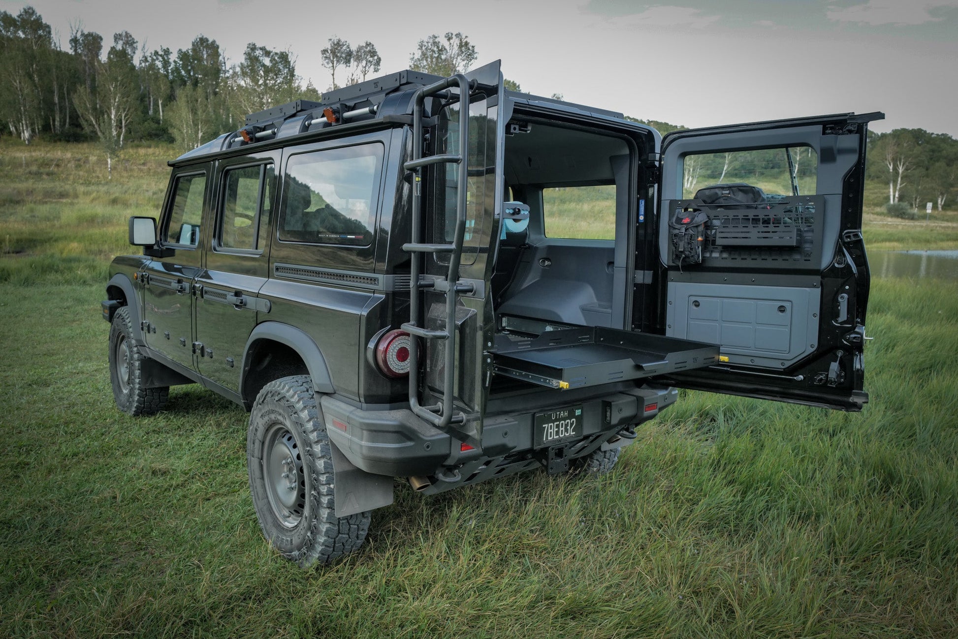 INEOS Grenadier Cargo Tray System Pro | Sliding Cargo Storage Canyon Adventure Vans