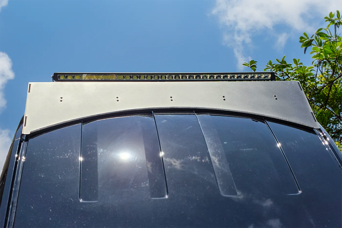 50 Inch Slim LED Light Bar 2.0 – Dual DRL & IP69K Orion Van Gear