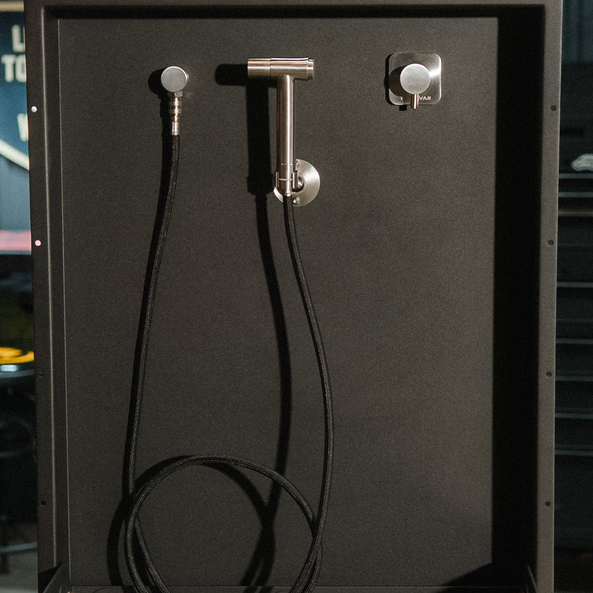Tetravan Folding Shower 2.1 with Magnetic Zipped Curtain GoCode