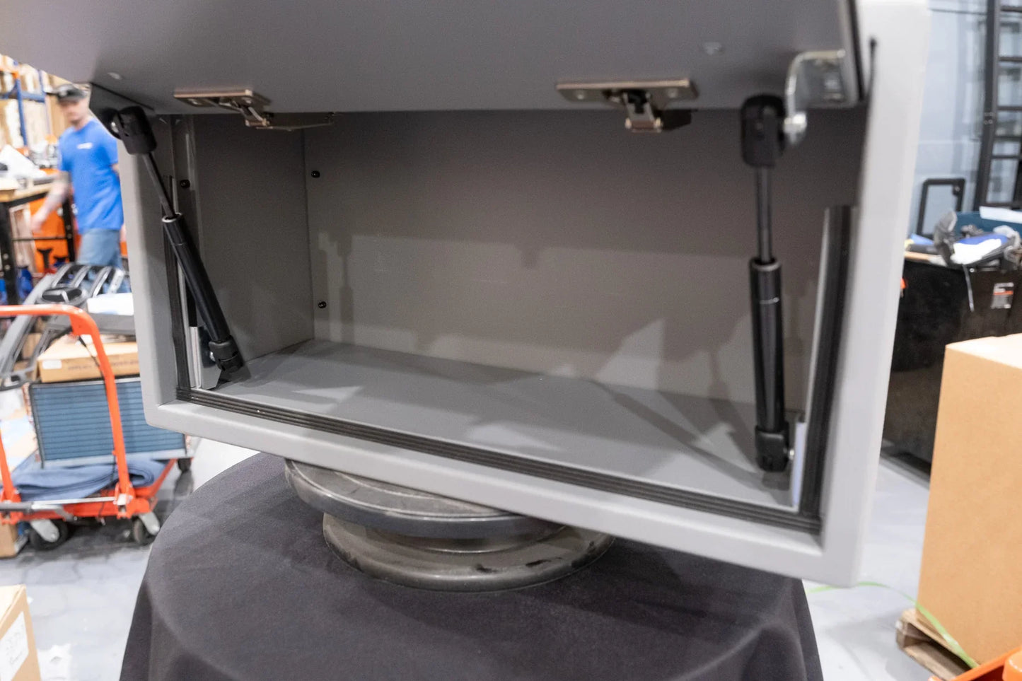 20" Ekko Cabinet - 20"x8"x11" - Foot of Bed