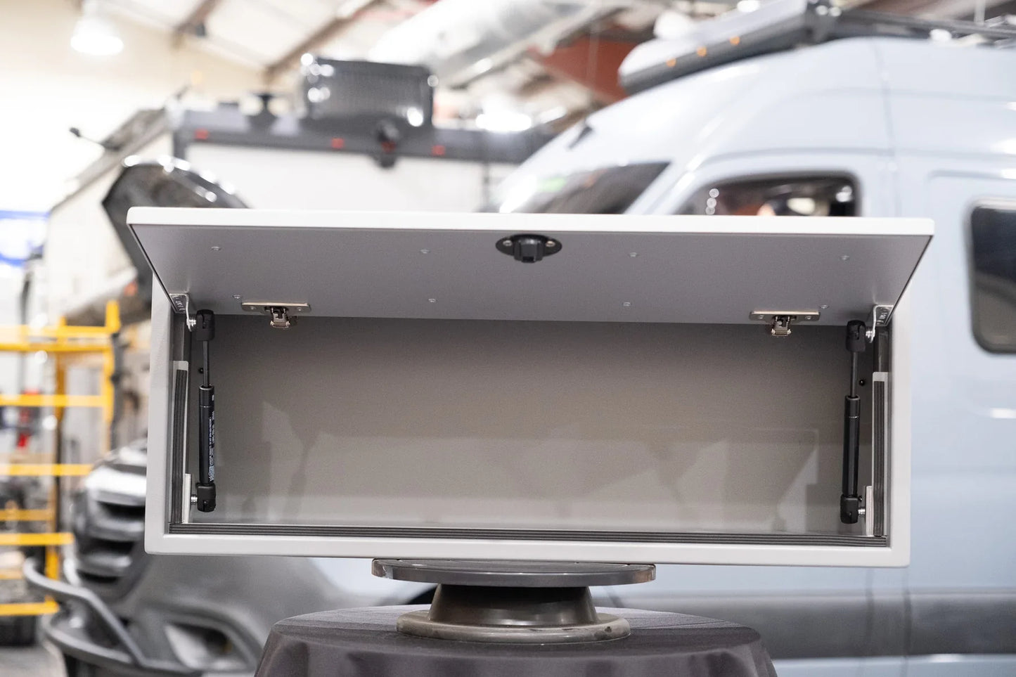 29" Ekko Cabinet - 29"x8"x11" - Over Entry Door