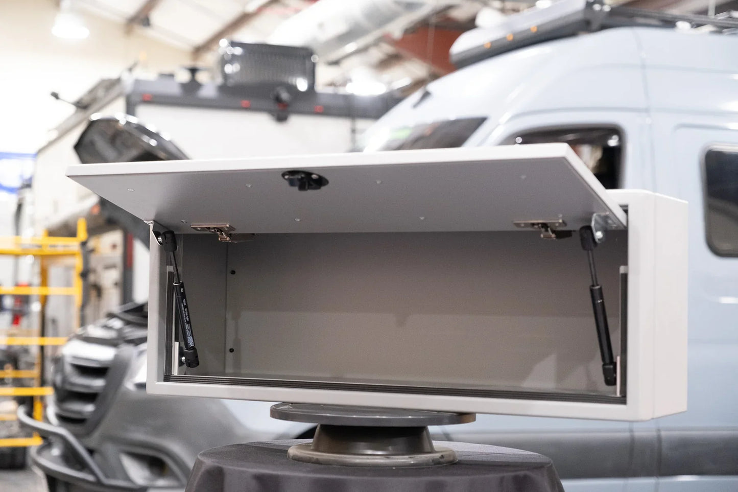 29" Ekko Cabinet - 29"x8"x11" - Over Entry Door