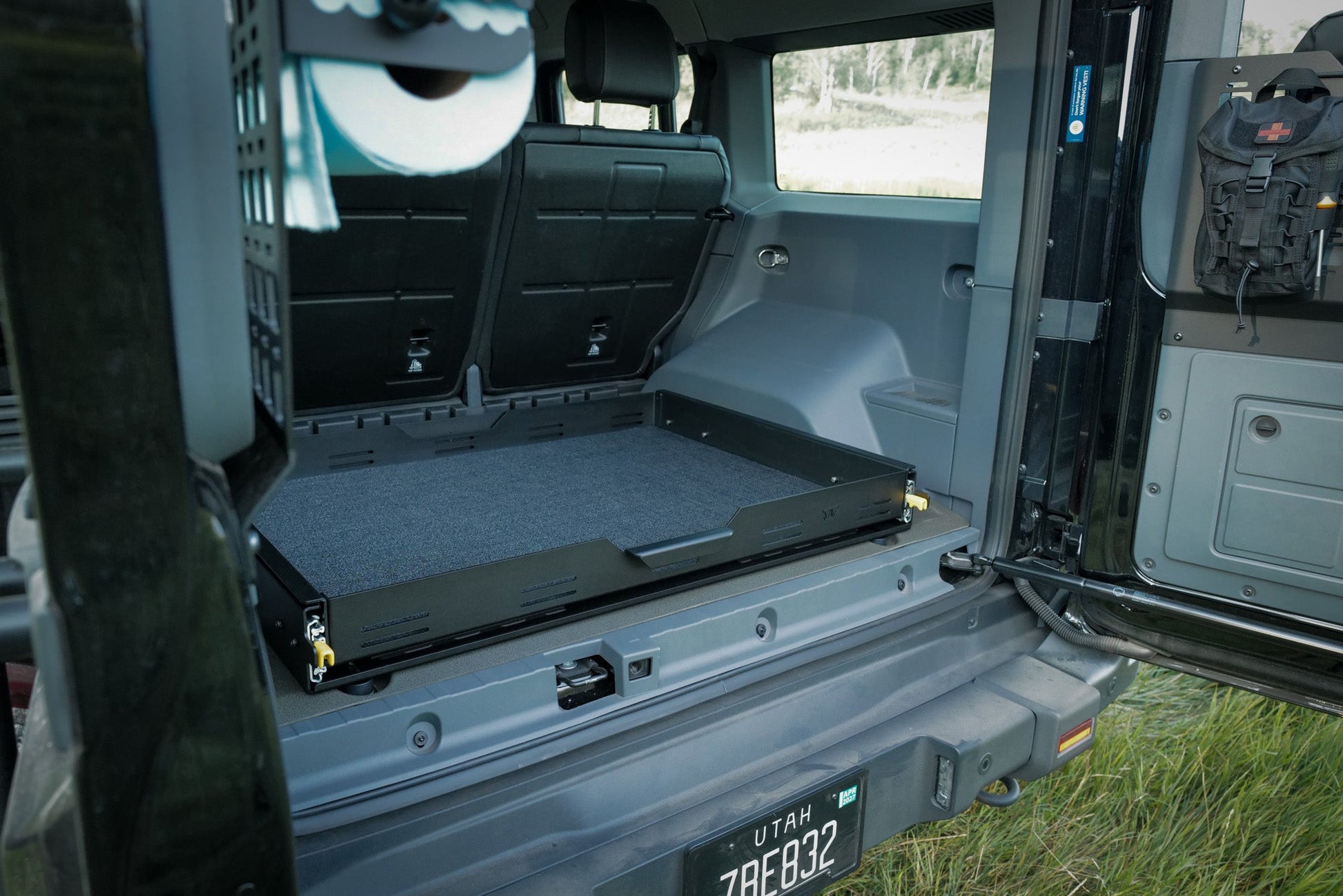 INEOS Grenadier Cargo Tray System Pro | Sliding Cargo Storage Canyon Adventure Vans