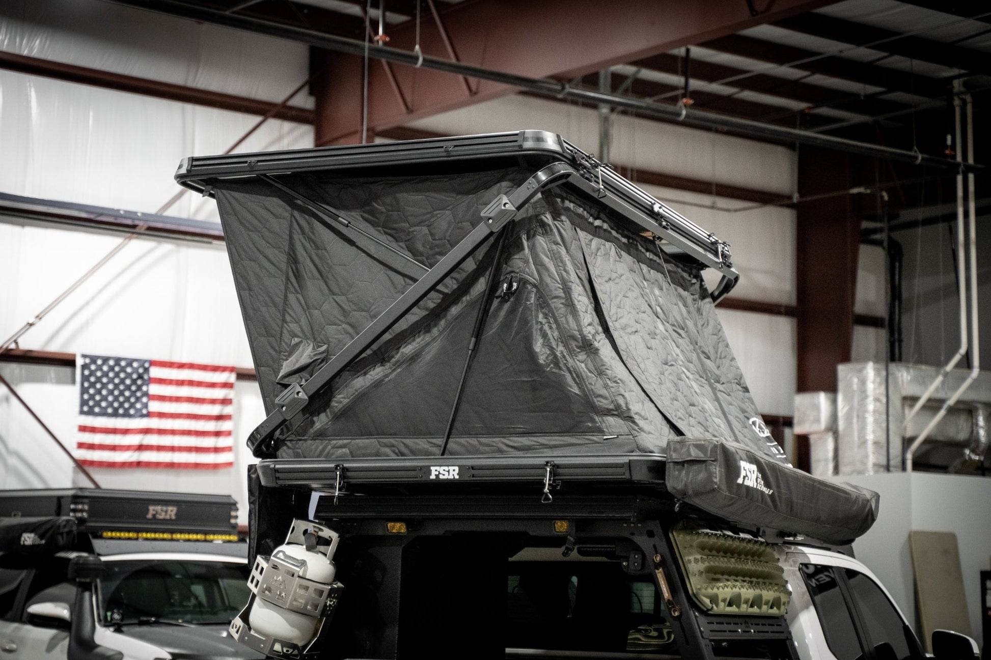 Evolution XL - Rooftop Tent Freespirit Recreation