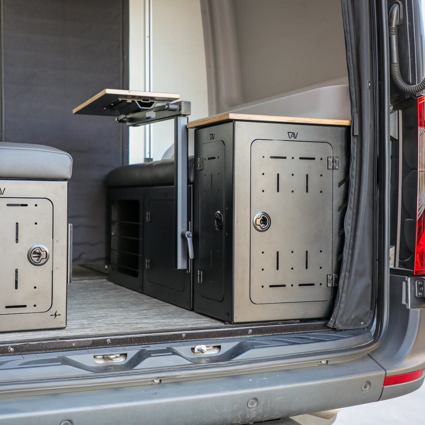 GLSS™ Passenger PRO - Seat with H2O Box