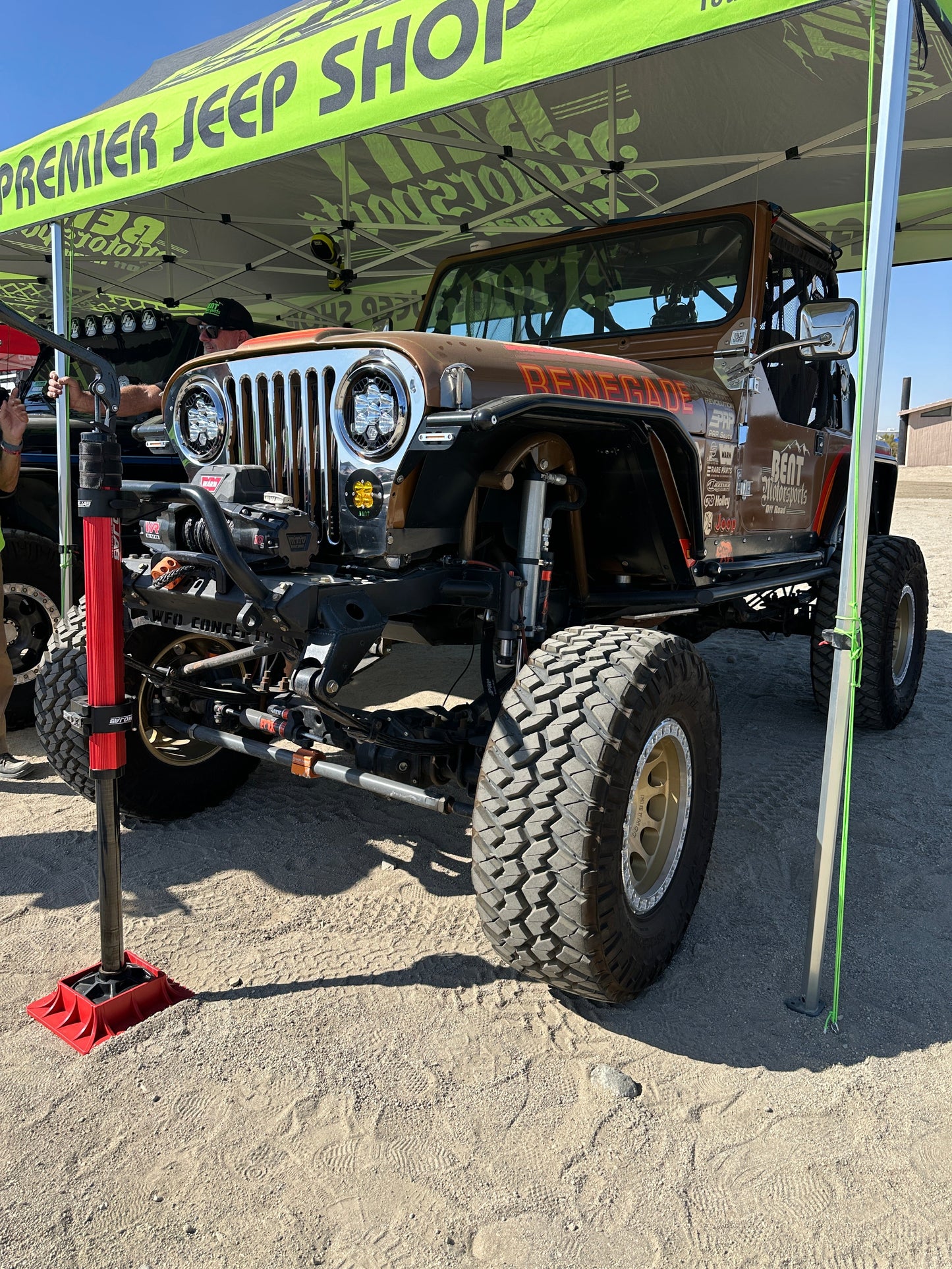 CarbonPro Hydraulic Jack with Mounting Clamps MLH 48'' MOJAB OFFROAD