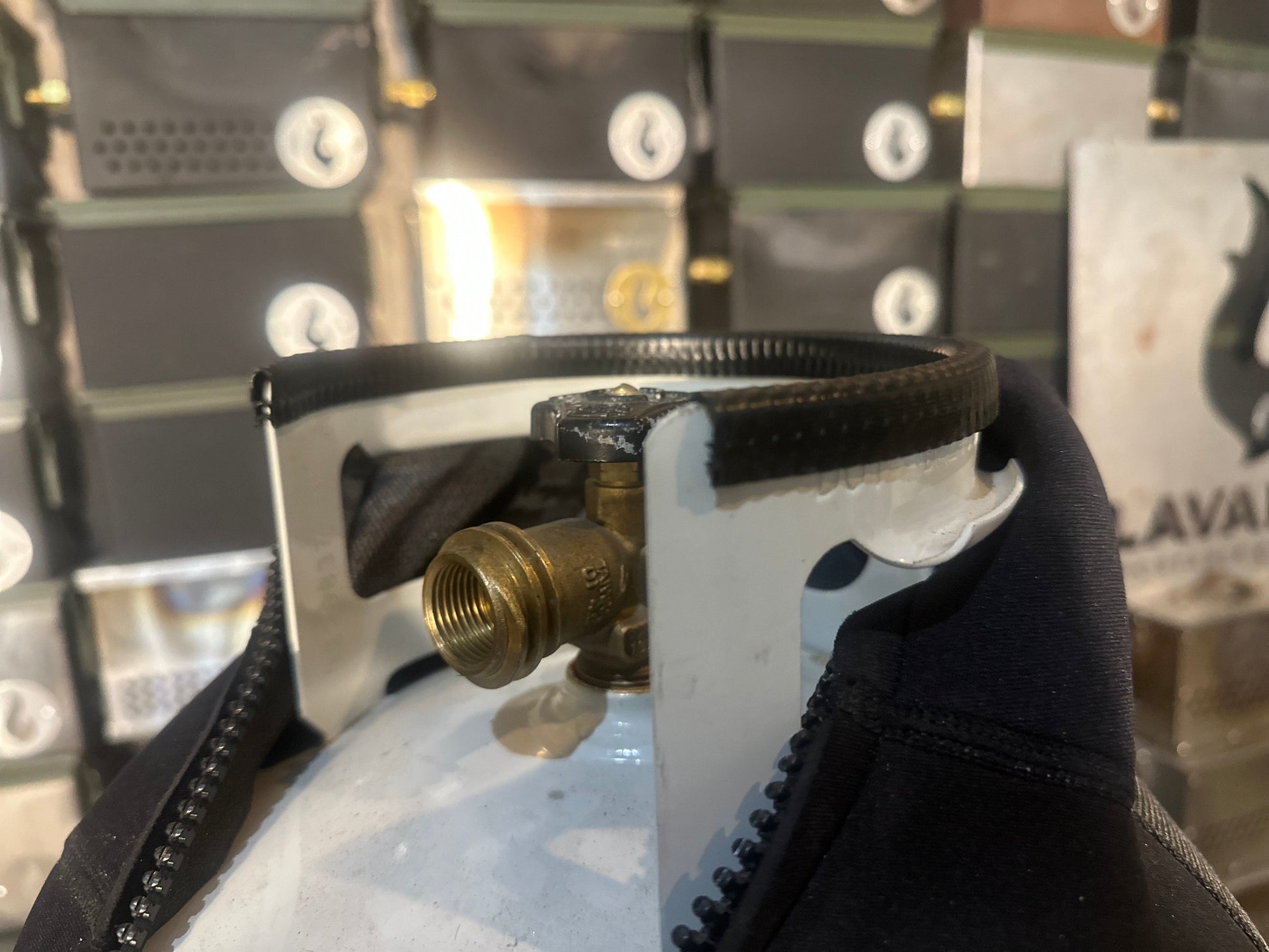 Burt's Tank Top: 20 Pound Propane Tank Insulator and Carrier LavaBox Portable Campfire