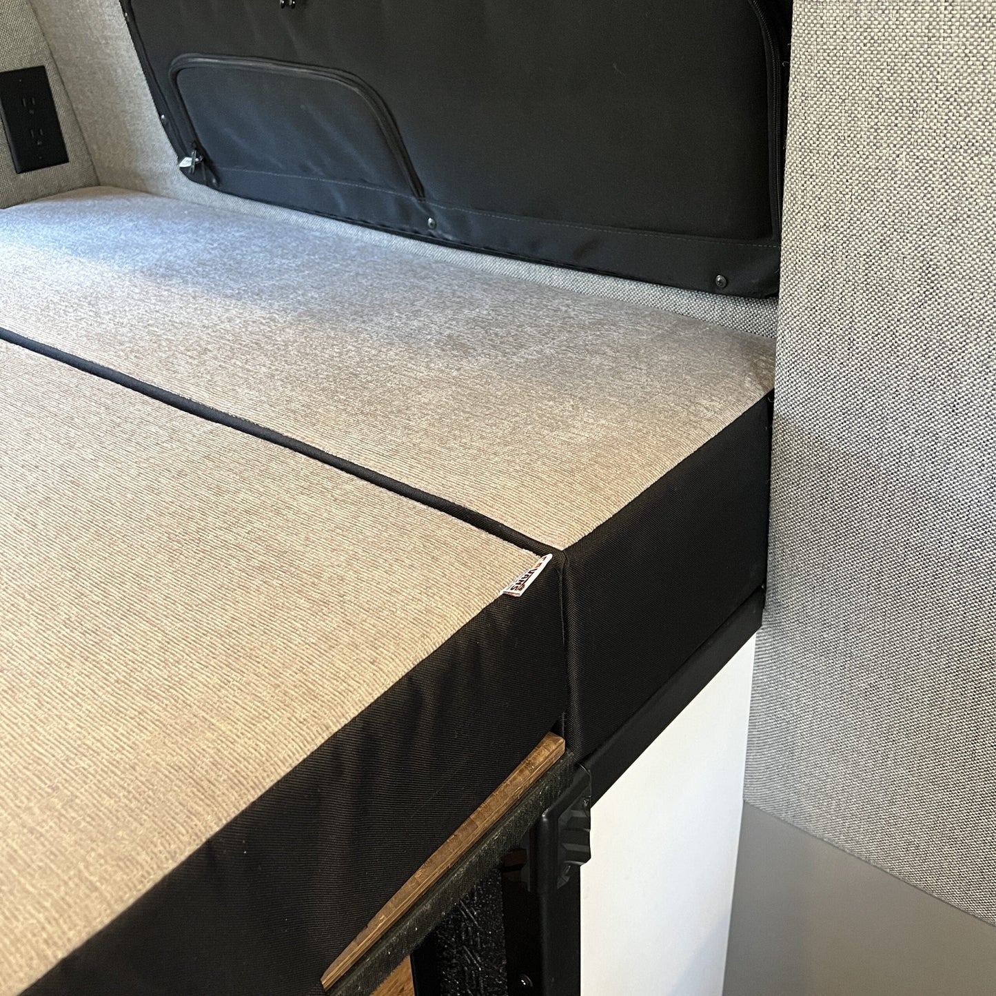 Luxe5 Cooling Memory Foam 5" Mattress - Made for the Storyteller Mode