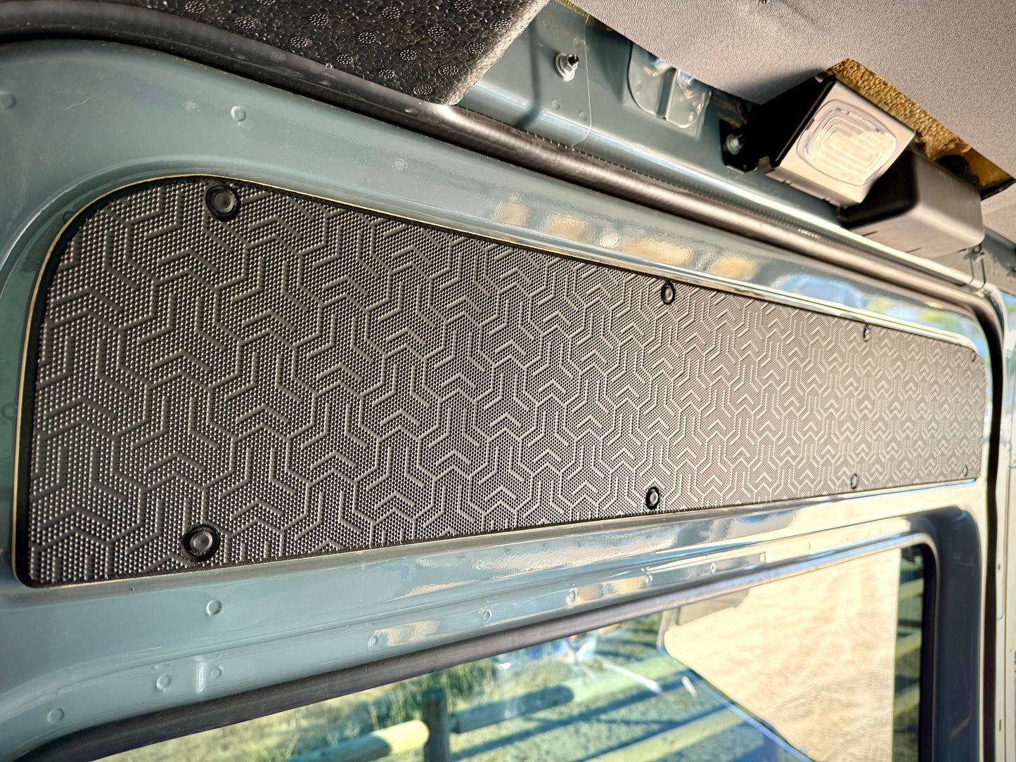 Sprinter Slider Door Panel – Tetrapod Design (2007+)