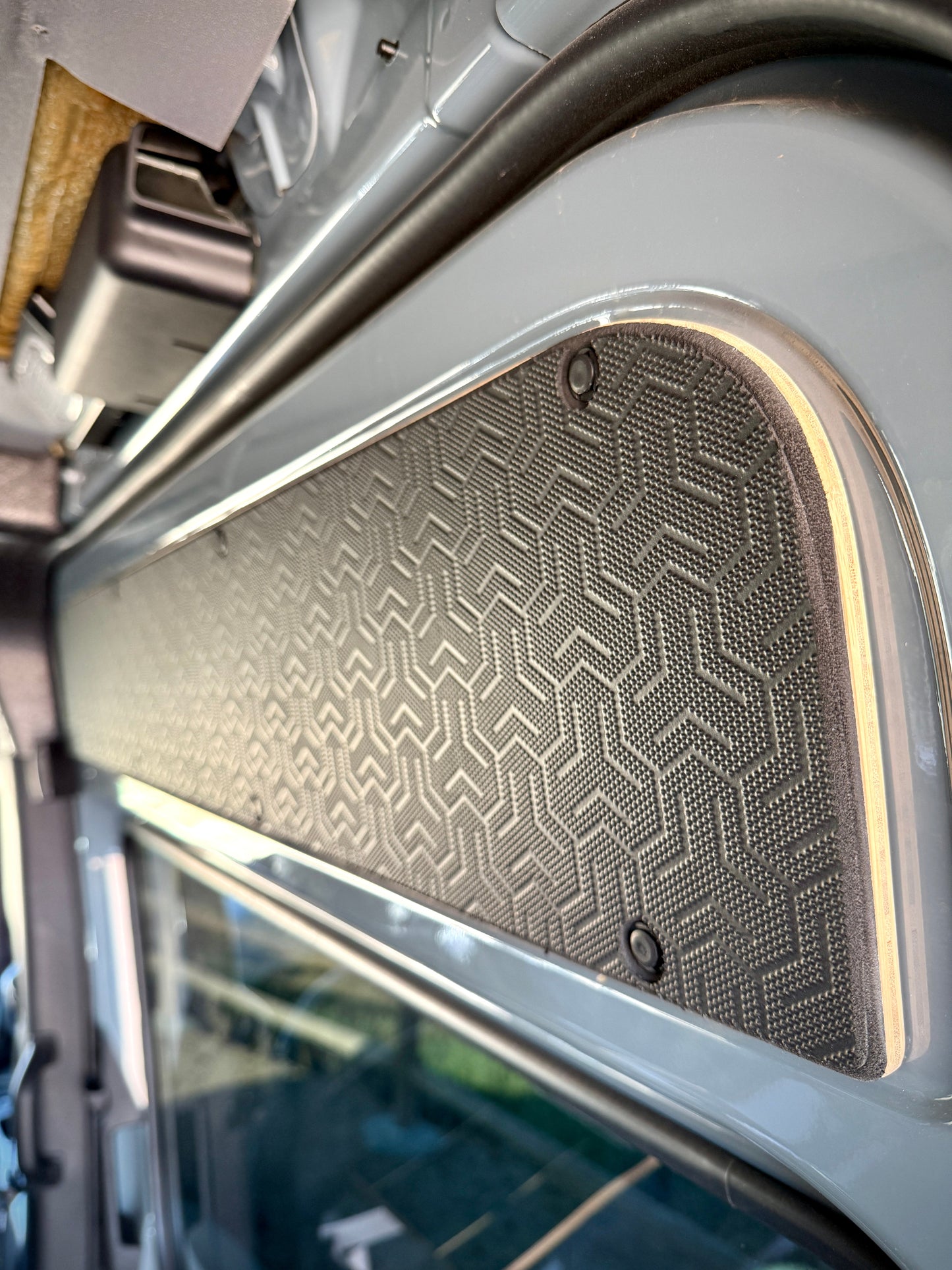 Sprinter Slider Door Panel – Tetrapod Design (2007+)