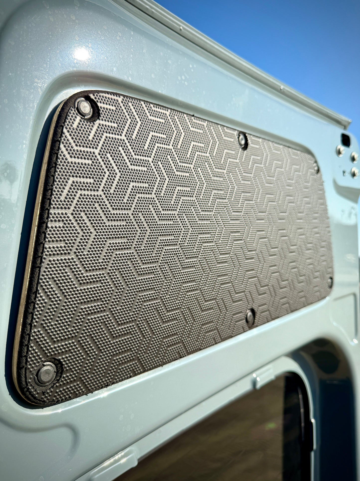 Sprinter Rear Door Panels – Set of Tetrapod Design (2007+)