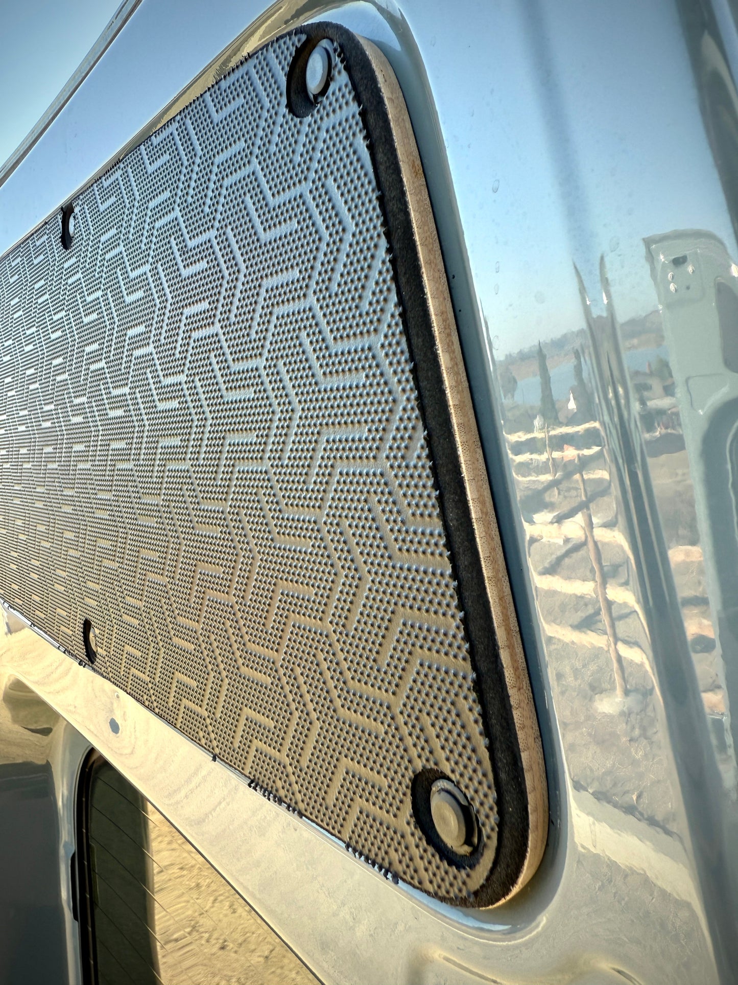 Sprinter Rear Door Panels – Set of Tetrapod Design (2007+)