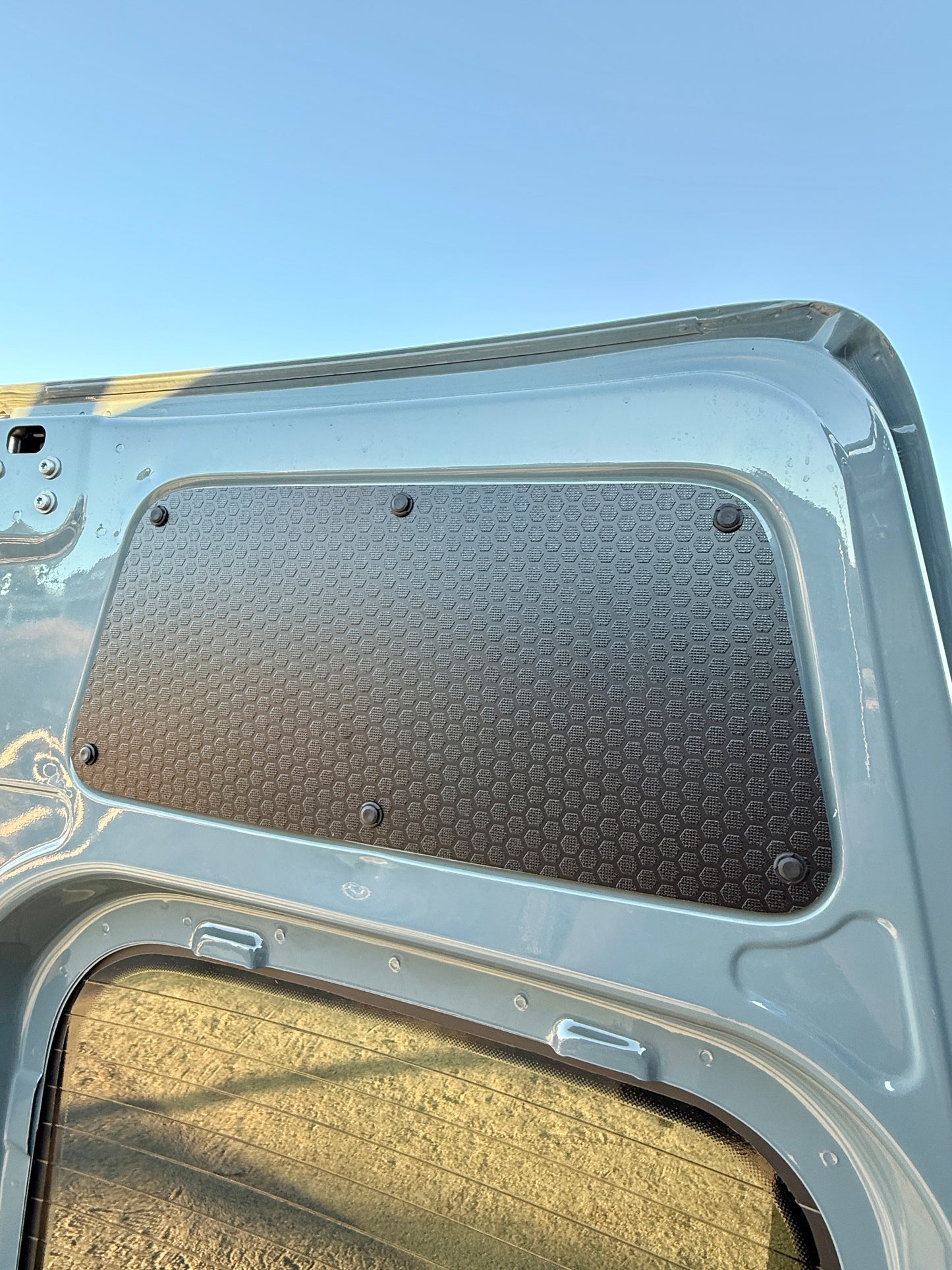 Sprinter Rear Door Panels – Set of Black-Hex (2007+)
