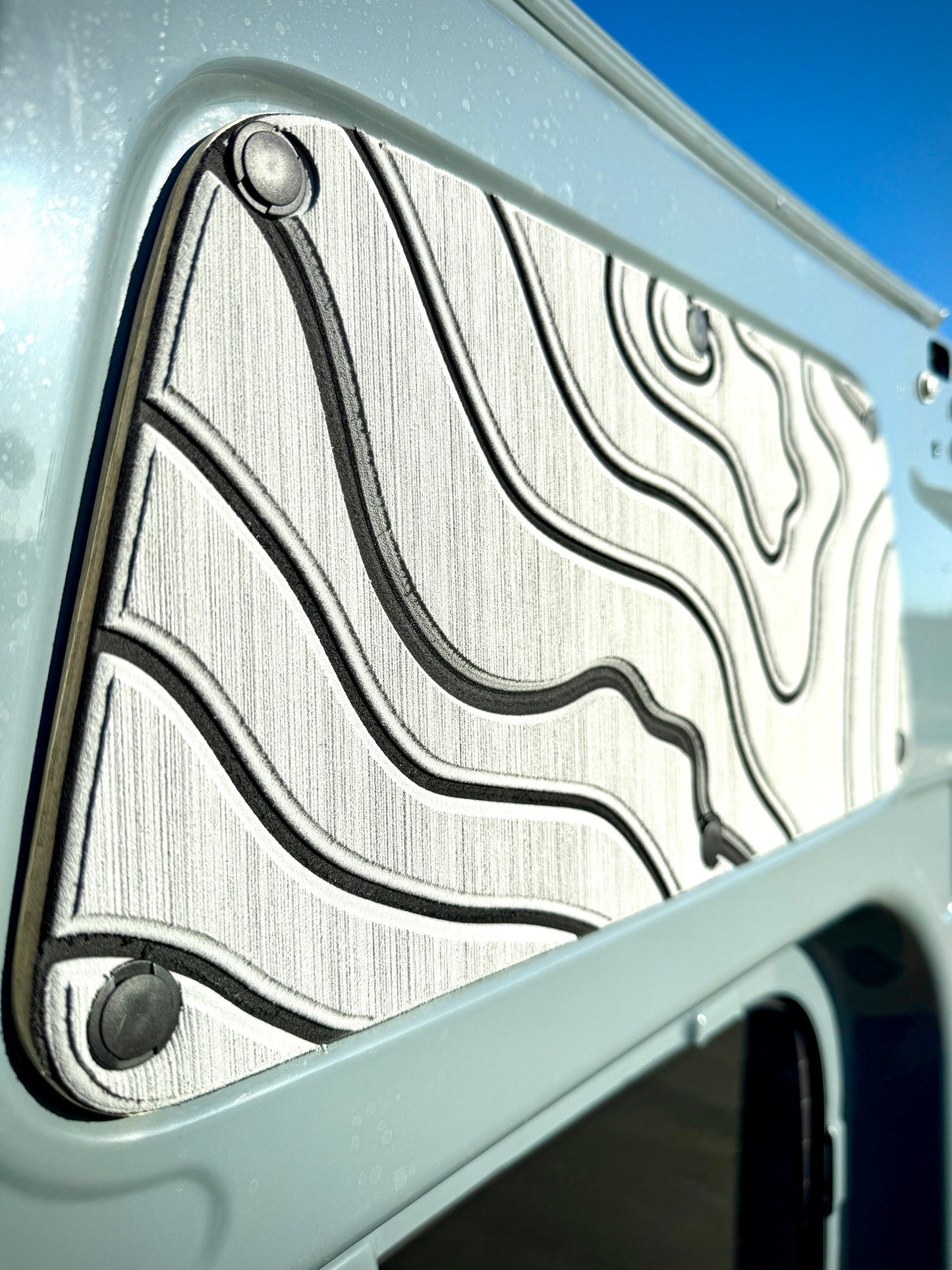 Sprinter Rear Door Panels – Set of Topo Design (2007+)