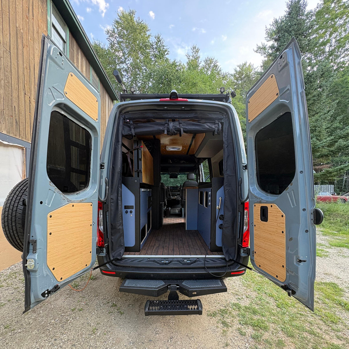 Mercedes Sprinter D-Pillar Trim Kit (Rear Door Threshold) GoCode
