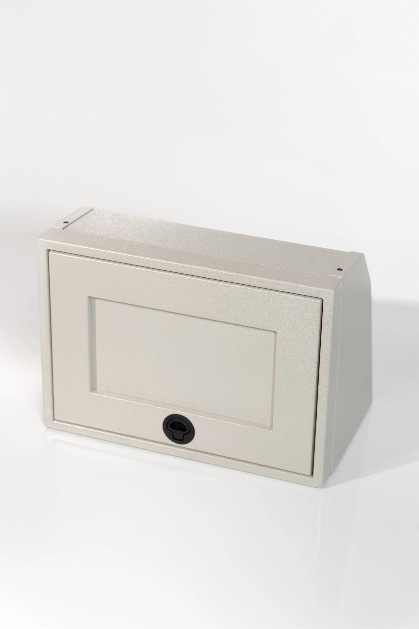 21" Upper Cabinet - Angled Van Wife Components