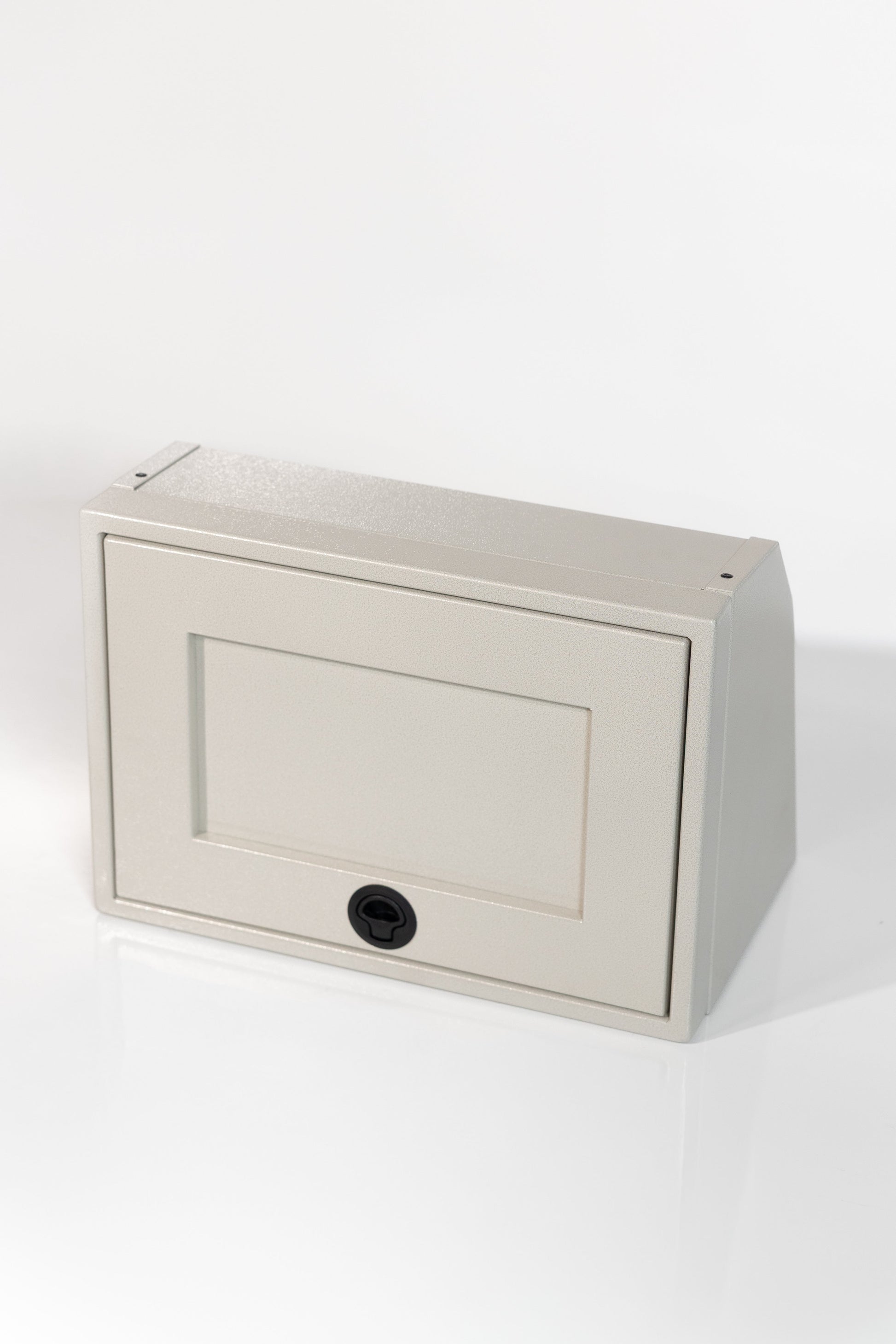 21" Upper Cabinet - Angled Van Wife Components