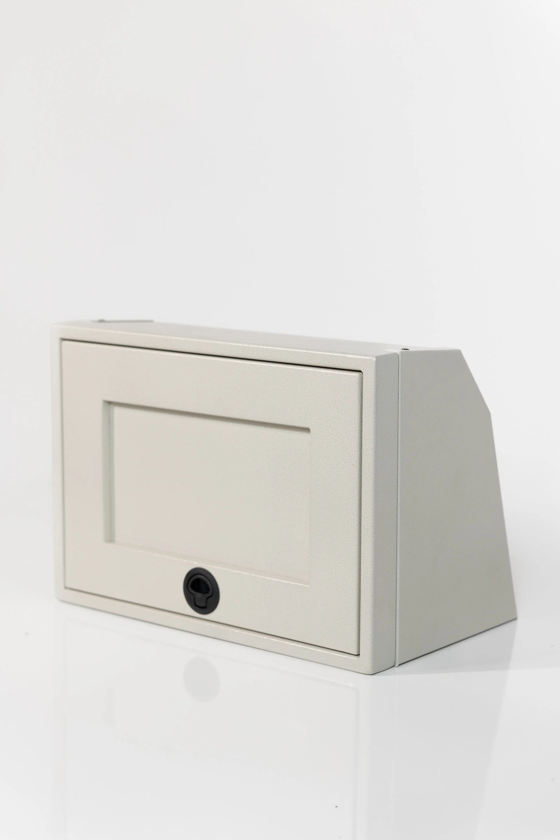 21" Upper Cabinet - Angled Van Wife Components