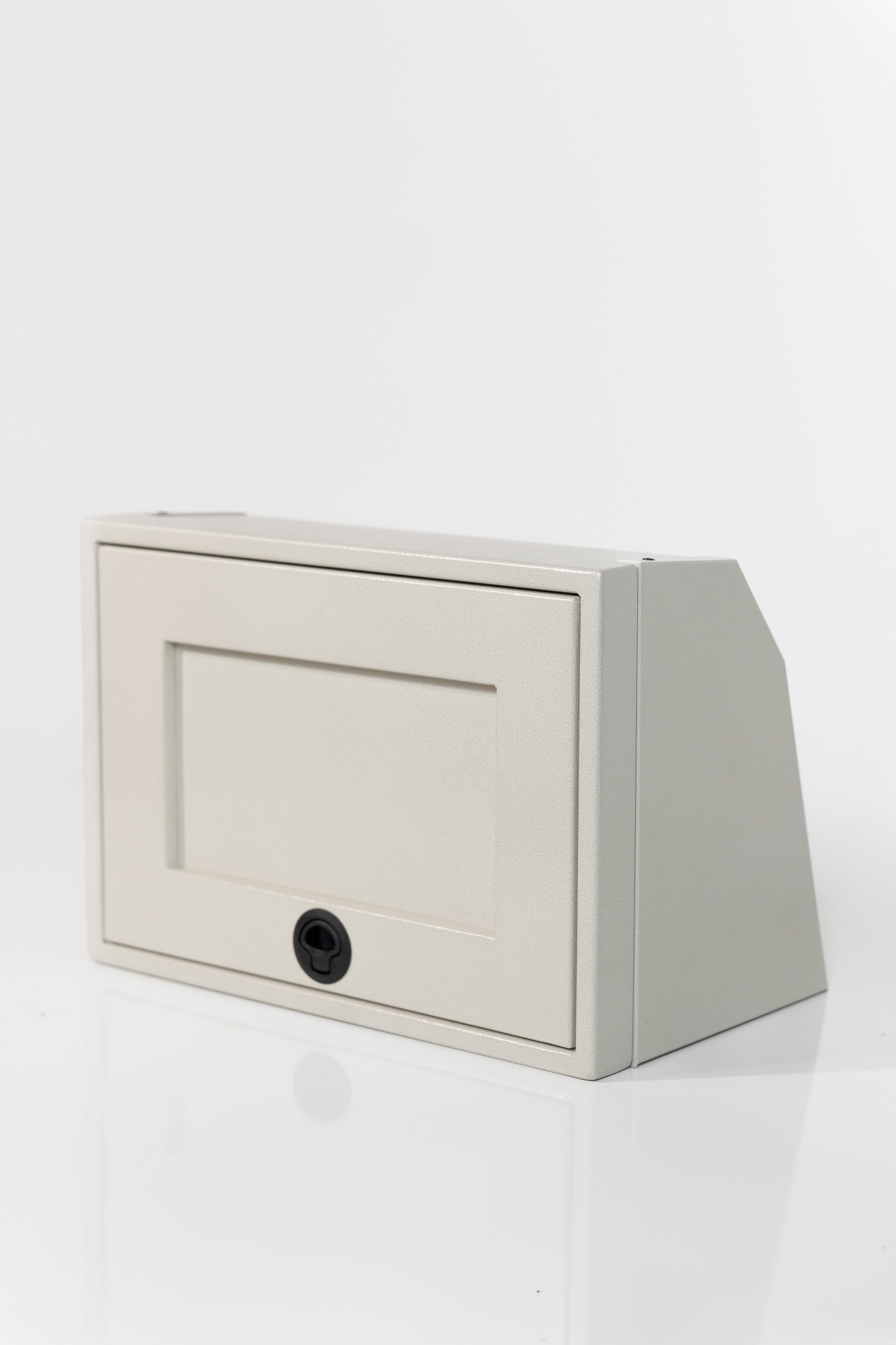 21" Upper Cabinet - Angled Van Wife Components