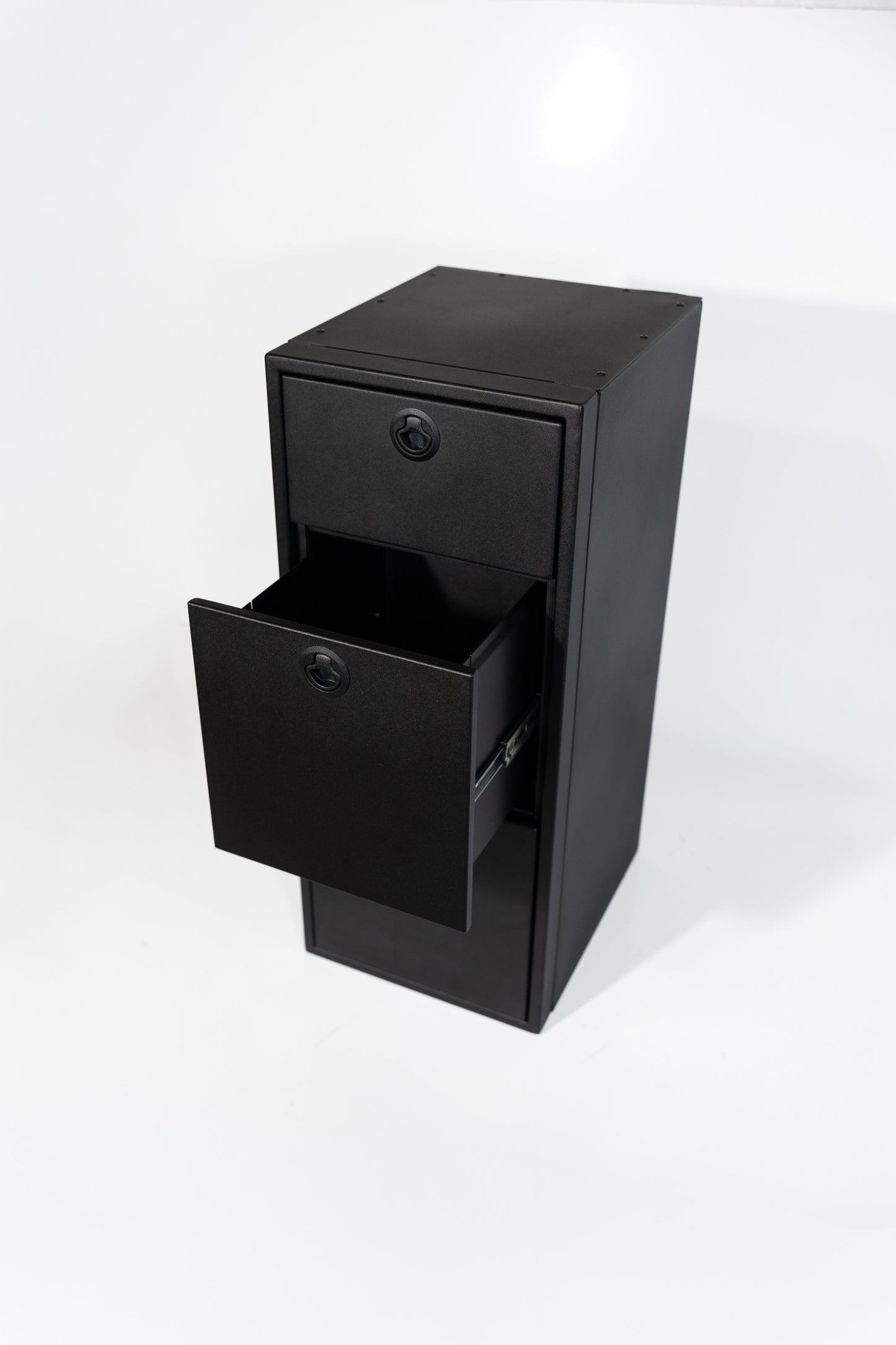 15" Three Drawer Base Cabinet: 15" Length x 18" Deep x 36" Height