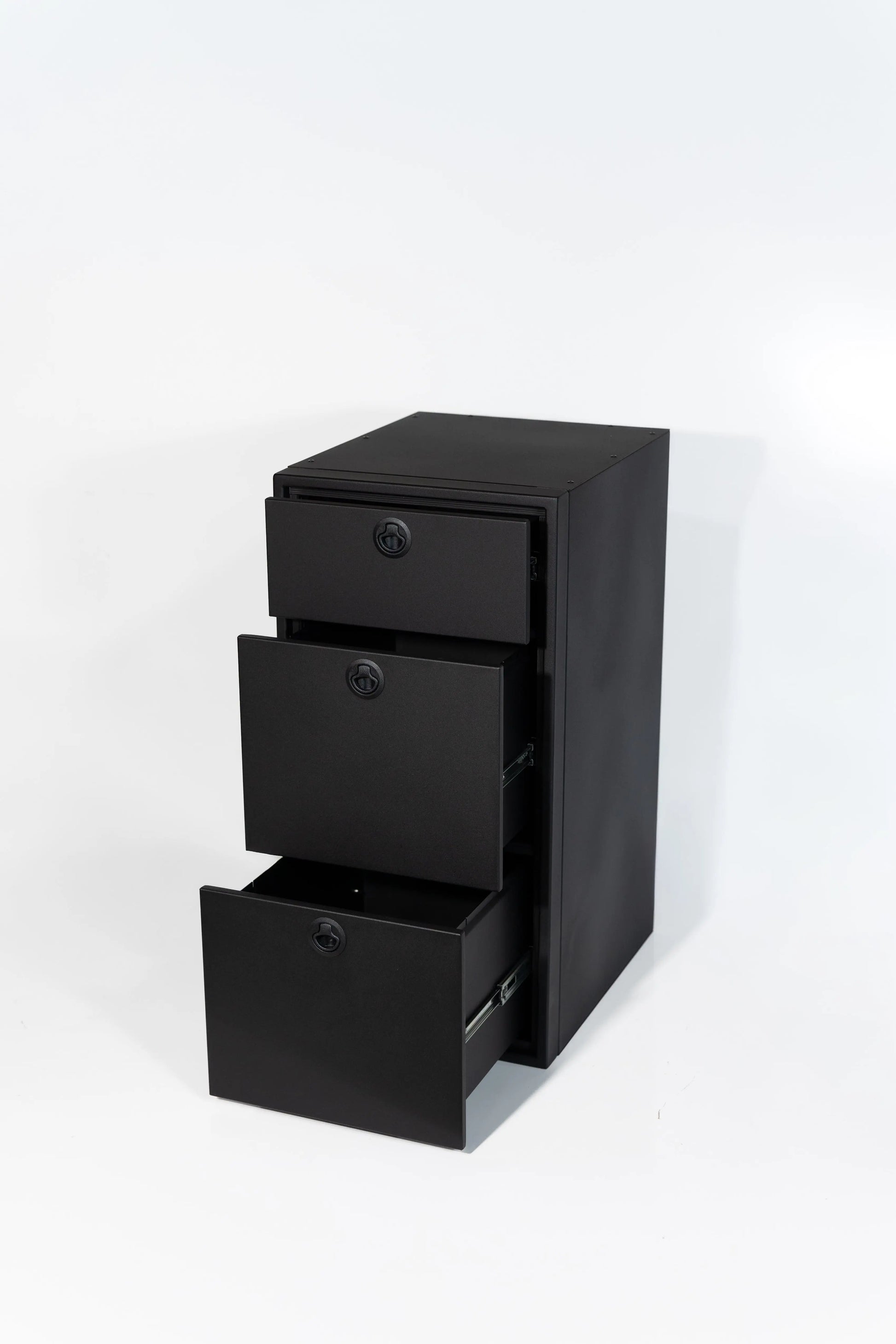18" Three Drawer Base Cabinet Van Wife Components