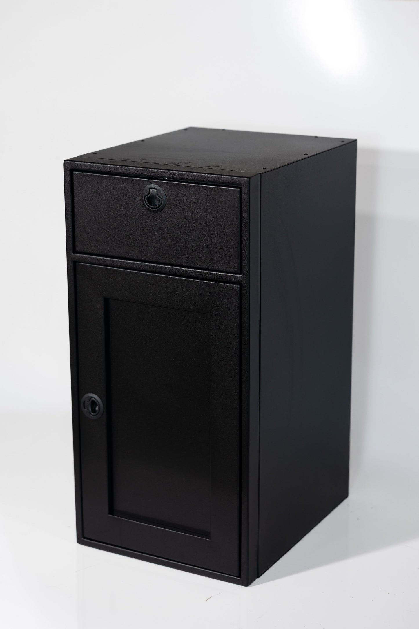18" Base One Door and One Drawer Van Wife Components