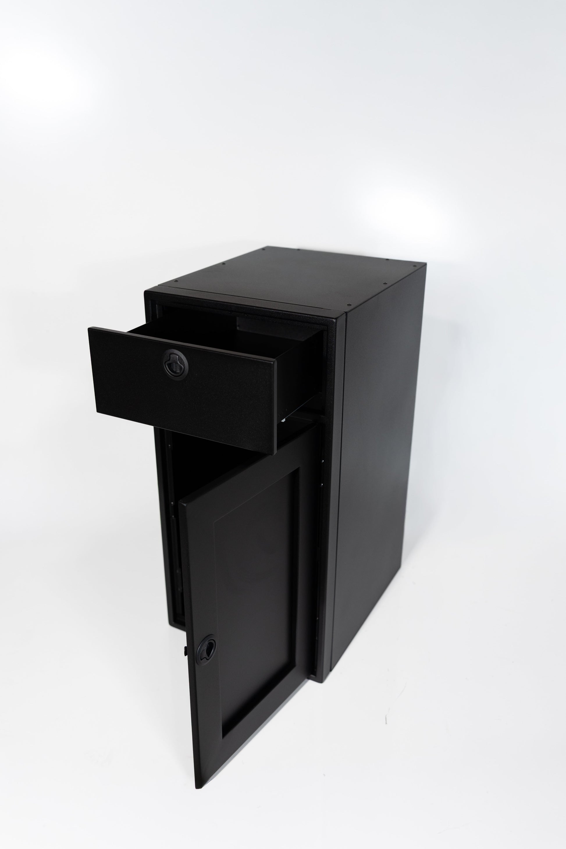 18" Base One Door and One Drawer Van Wife Components