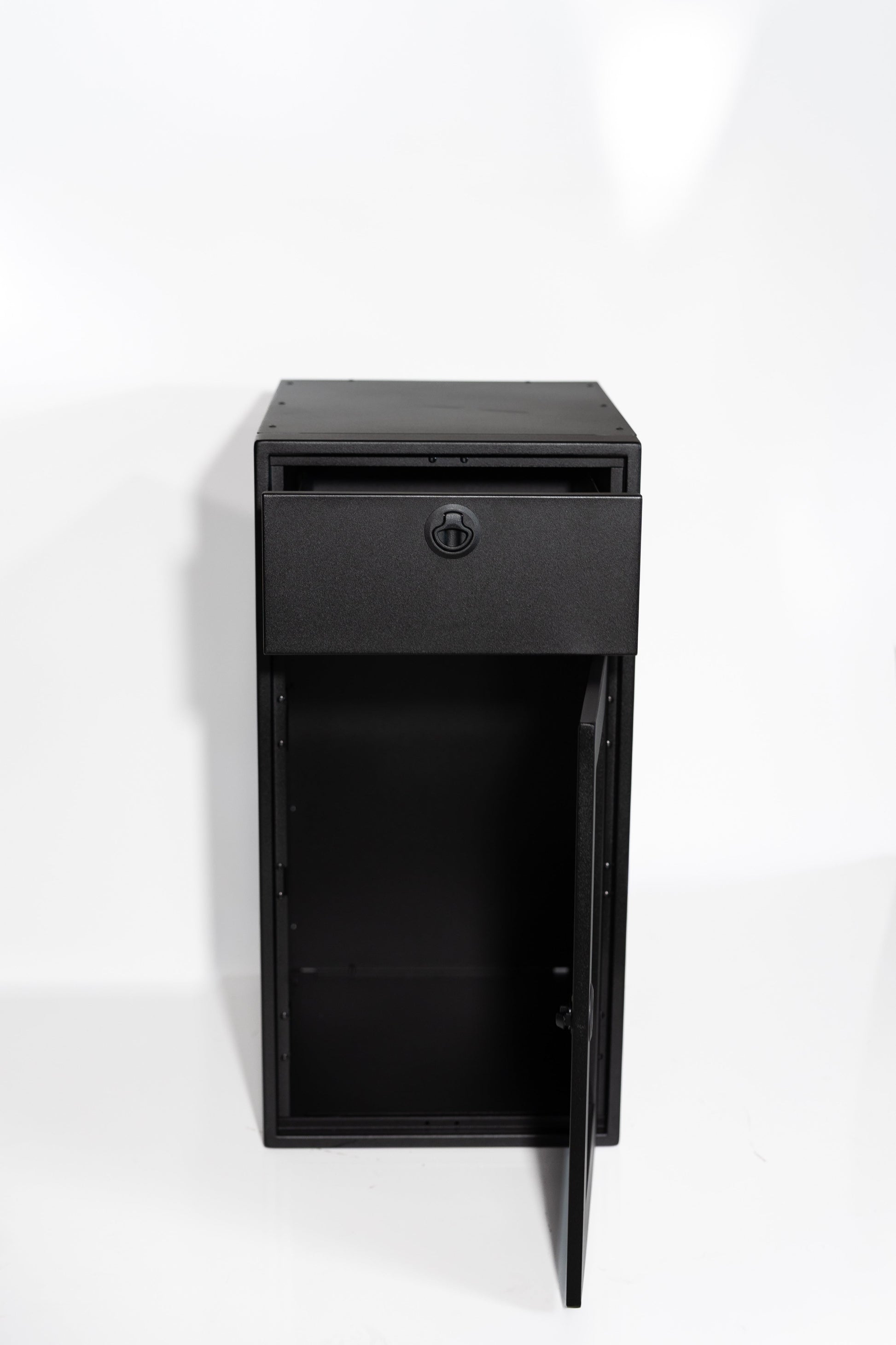 18" Base One Door and One Drawer Van Wife Components