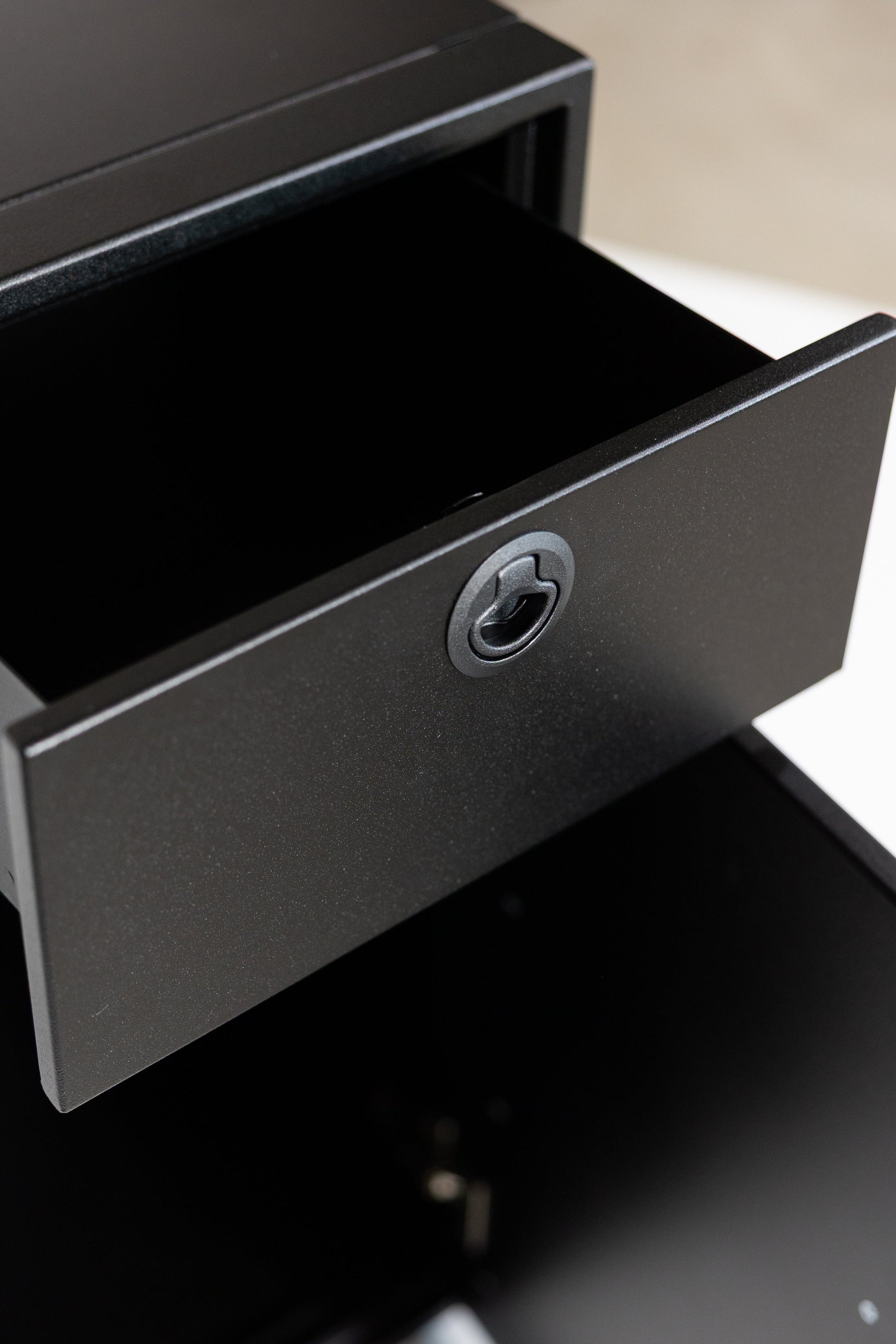 18" Base One Door and One Drawer Van Wife Components