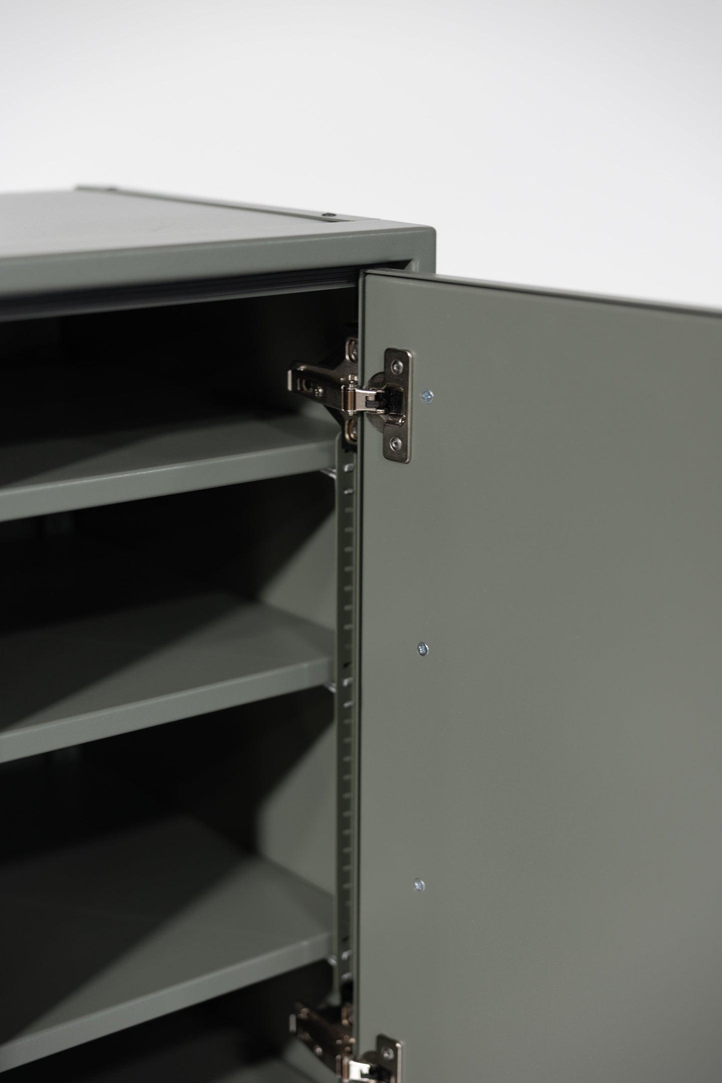 16" One Door Ekko Cabinet - 16"x18"x25" - Right of Microwave