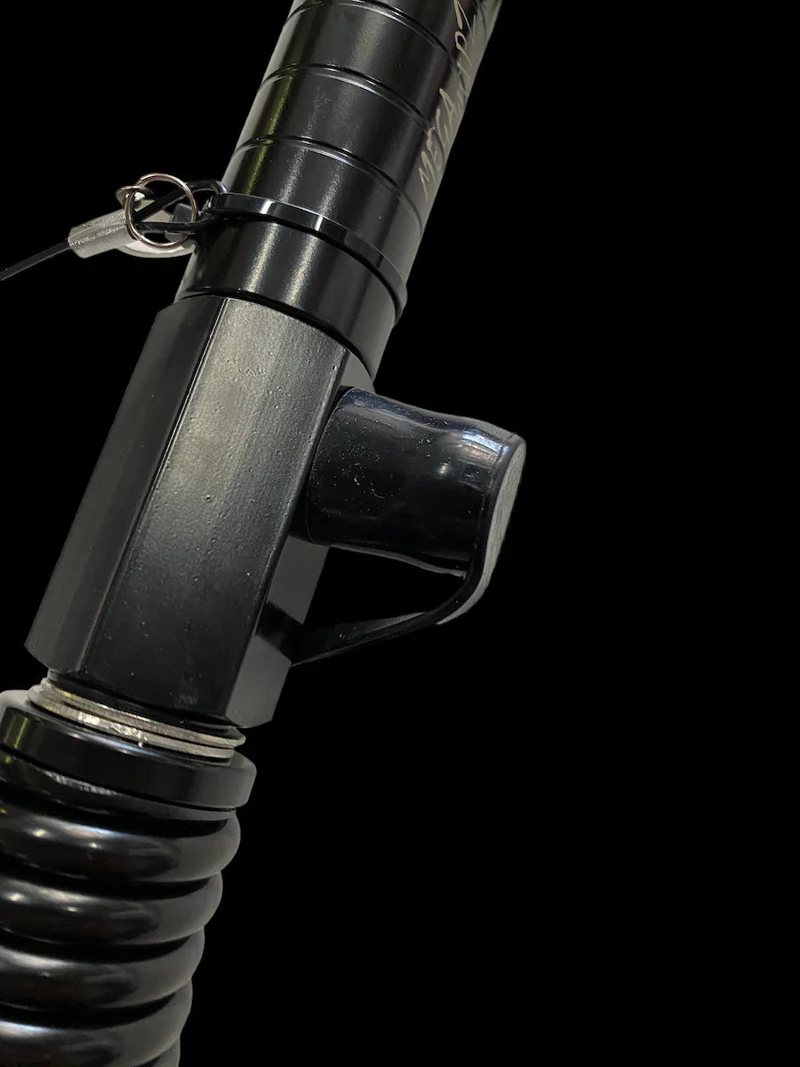 Mega Whipz Whip 4.5' With White LED Top Marker