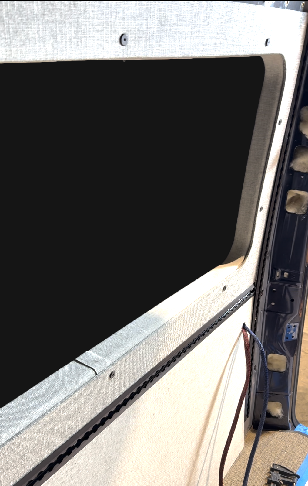 Sprinter 144 Rear Window/Innie Pair GoCode