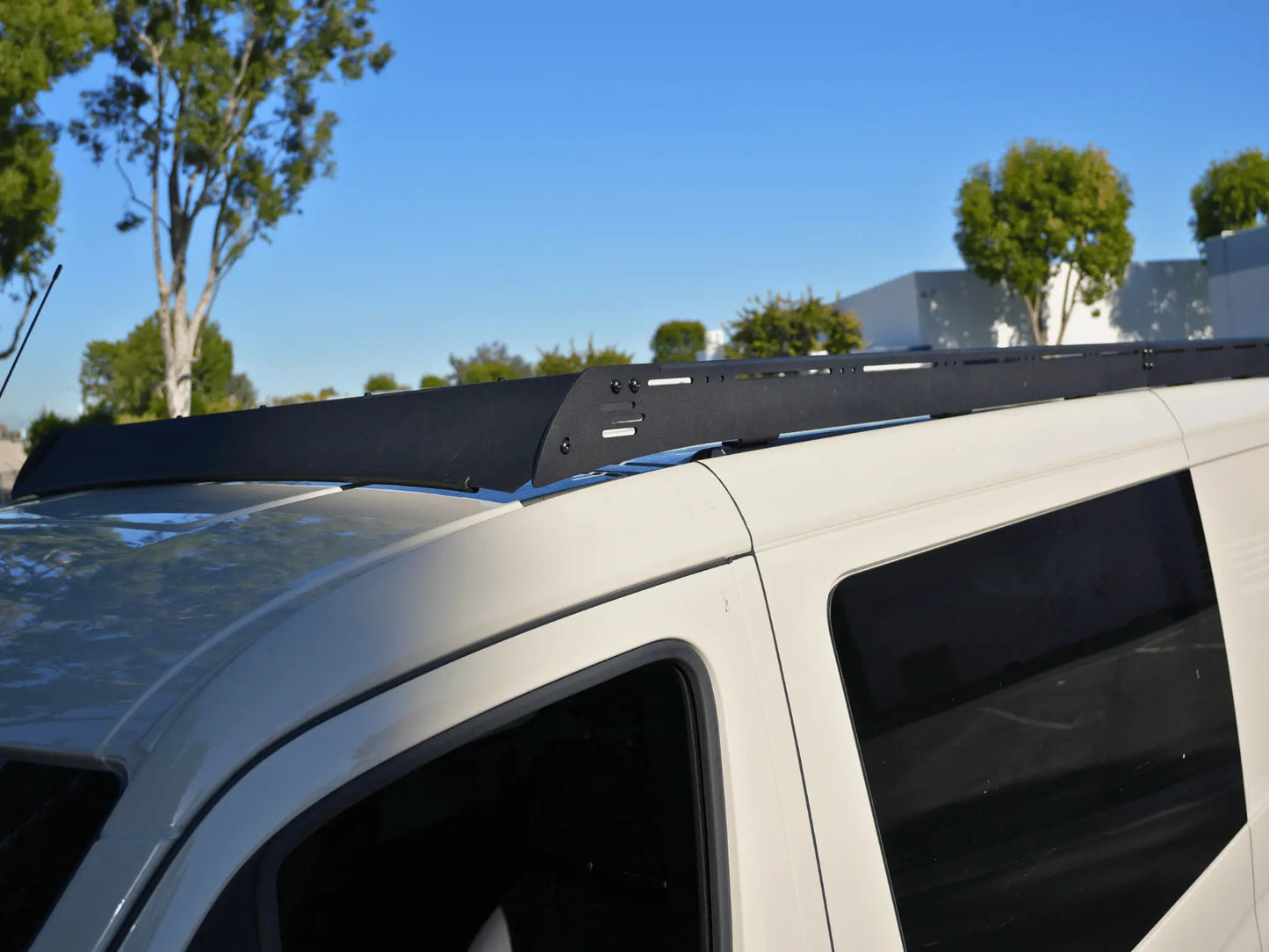 SPRINTER 144" LOW ROOF STEALTH 2.0 ROOF RACK White Top Adventures