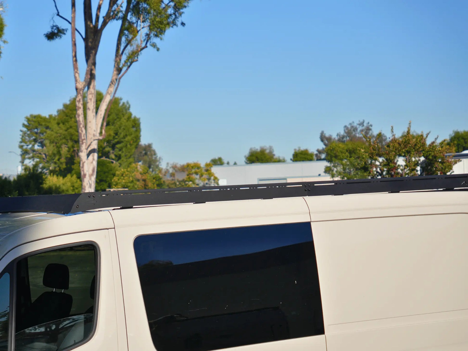 SPRINTER 144" LOW ROOF STEALTH 2.0 ROOF RACK White Top Adventures