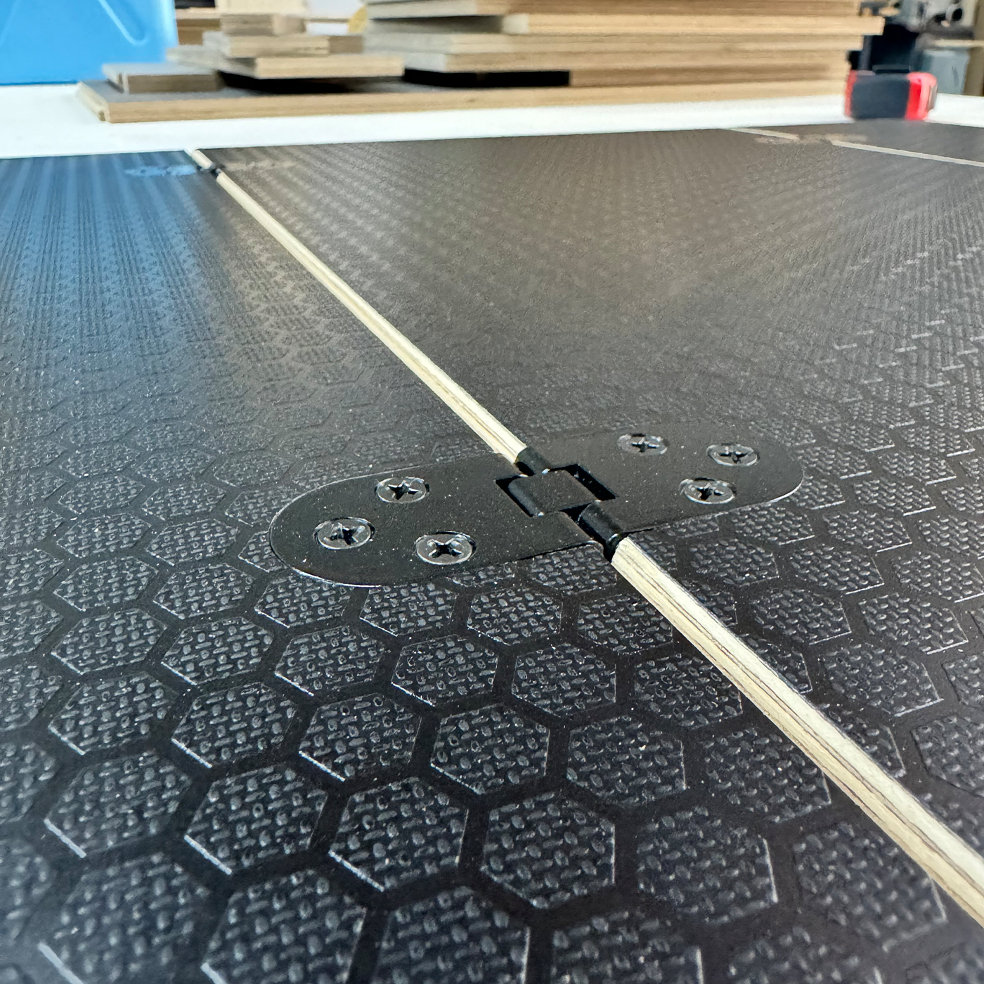 Universal Folding Table Top for Lagun Mounts