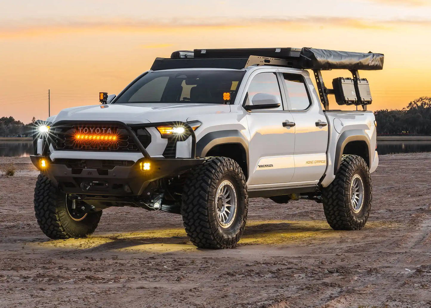 Hi-Lite Overland Toyota Tacoma Front Bumper 4th Gen (2024-2026) [Bull Bar]