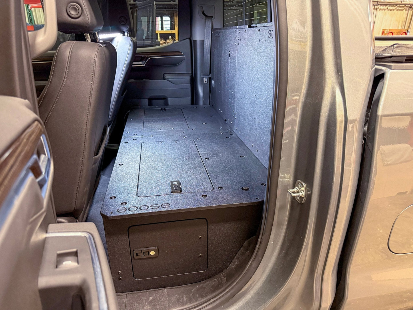 CHEVY - SILVERADO - 4TH GEN - GMC - SIERRA - DOUBLECAB - 2019-PRESENT - 5TH GEN - EXPLORE SERIES - DOUBLE CAB - SEAT DELETE PLATE SYSTEM - SECOND ROW - 100% Goose Gear