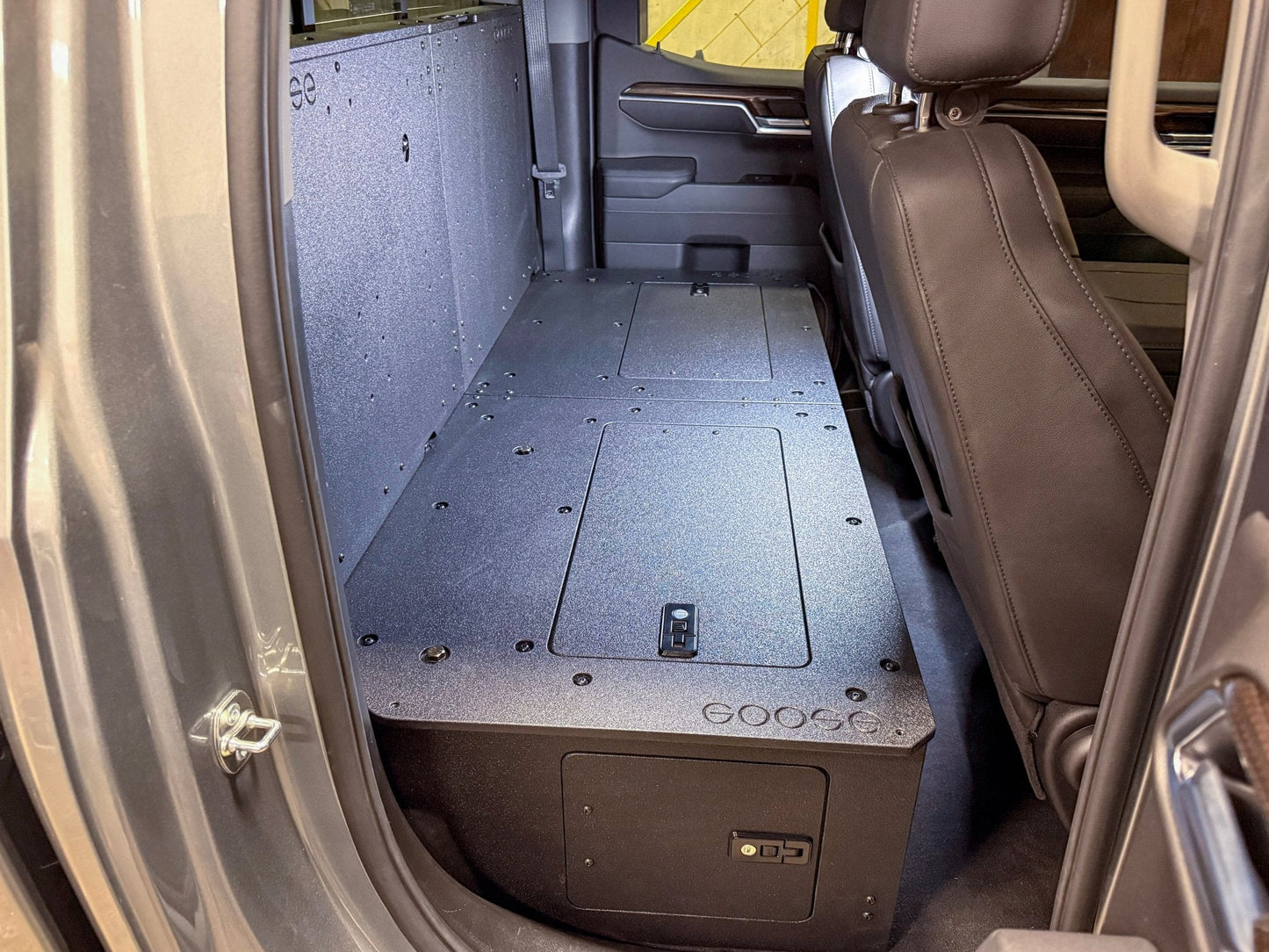 CHEVY - SILVERADO - 4TH GEN - GMC - SIERRA - DOUBLECAB - 2019-PRESENT - 5TH GEN - EXPLORE SERIES - DOUBLE CAB - SEAT DELETE PLATE SYSTEM - SECOND ROW - 100% Goose Gear