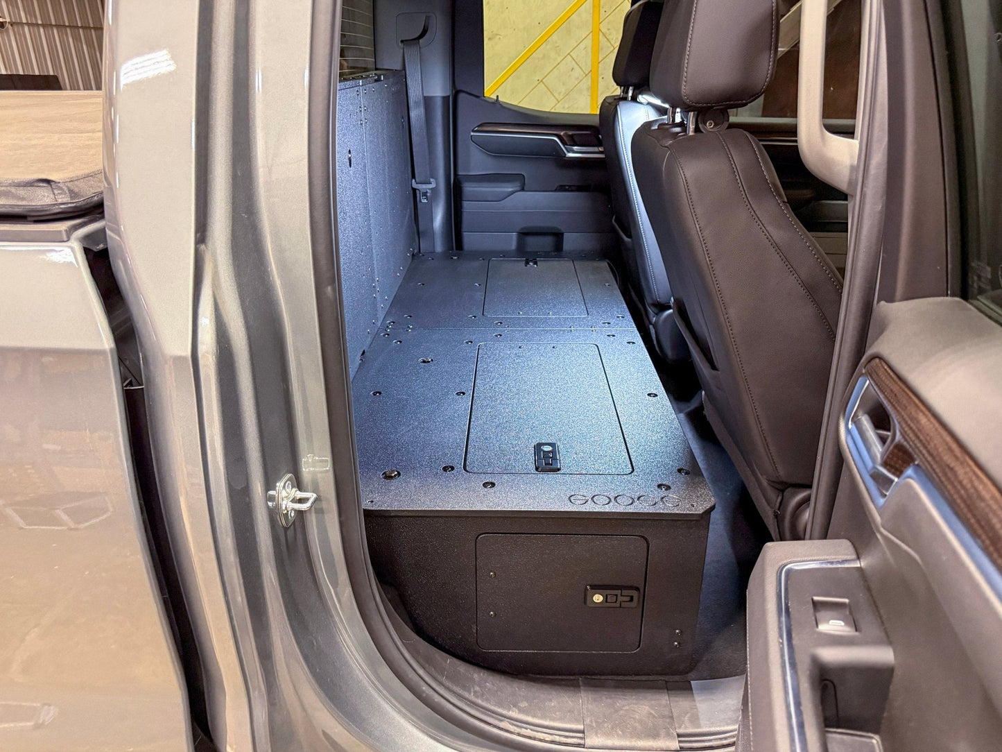 CHEVY - SILVERADO - 4TH GEN - GMC - SIERRA - DOUBLECAB - 2019-PRESENT - 5TH GEN - EXPLORE SERIES - DOUBLE CAB - SEAT DELETE PLATE SYSTEM - SECOND ROW - 100% Goose Gear