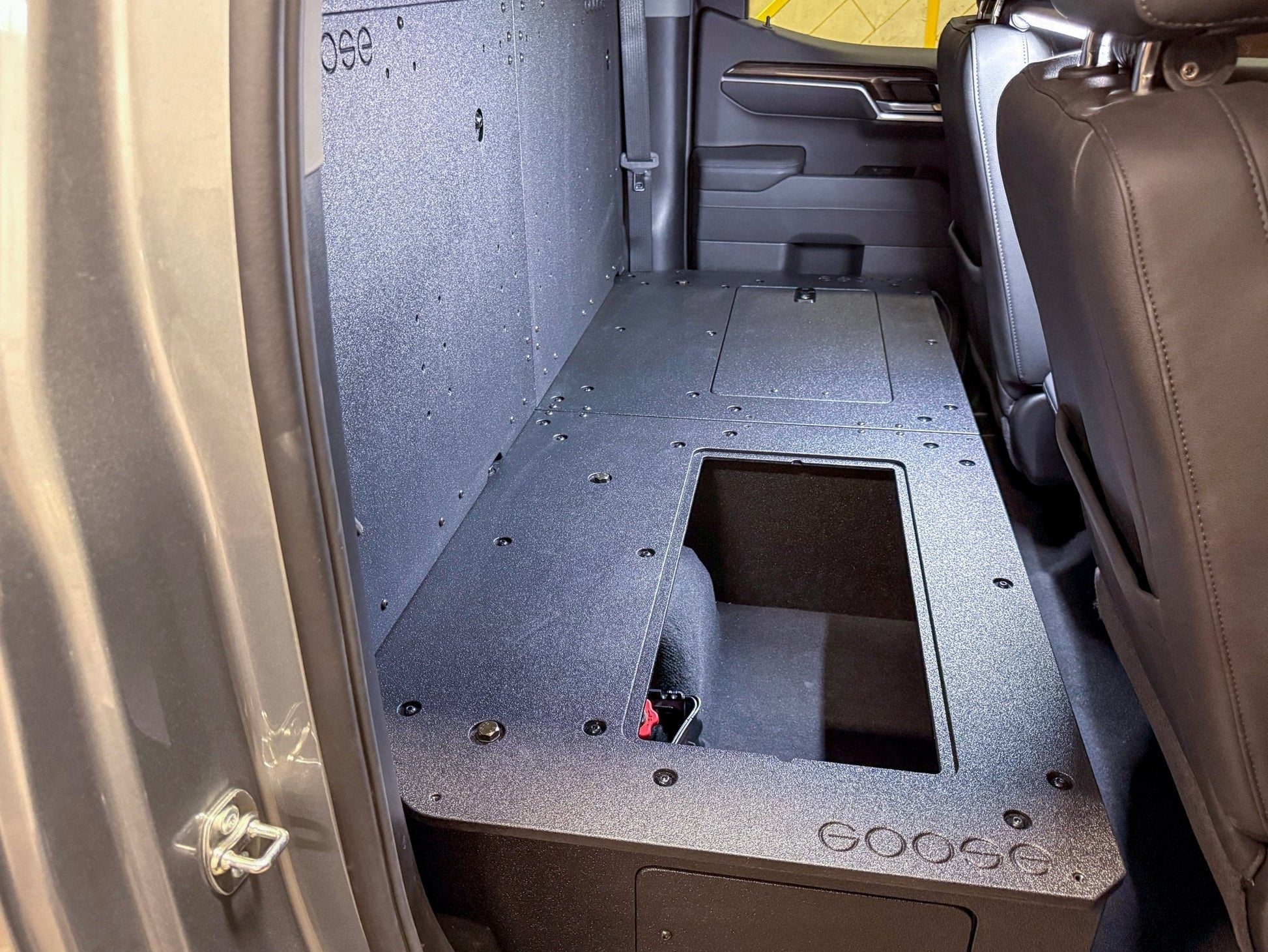 CHEVY - SILVERADO - 4TH GEN - GMC - SIERRA - DOUBLECAB - 2019-PRESENT - 5TH GEN - EXPLORE SERIES - DOUBLE CAB - SEAT DELETE PLATE SYSTEM - SECOND ROW - 100% Goose Gear